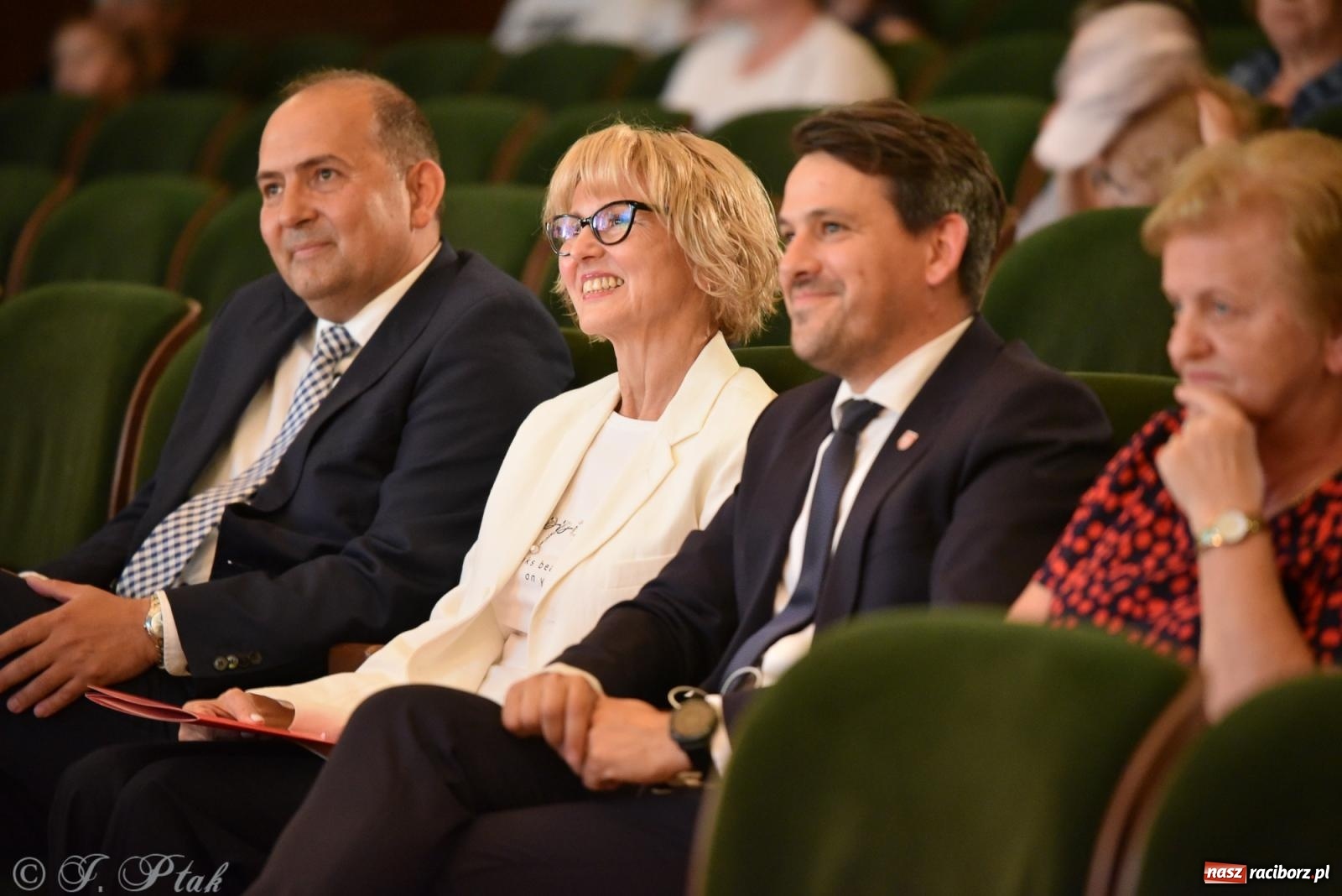 Zdjęcie w galerii na portalu naszraciborz.pl: Królewna Śnieżka na 50. urodziny Przedszkola nr 11 wiadomości z regionu