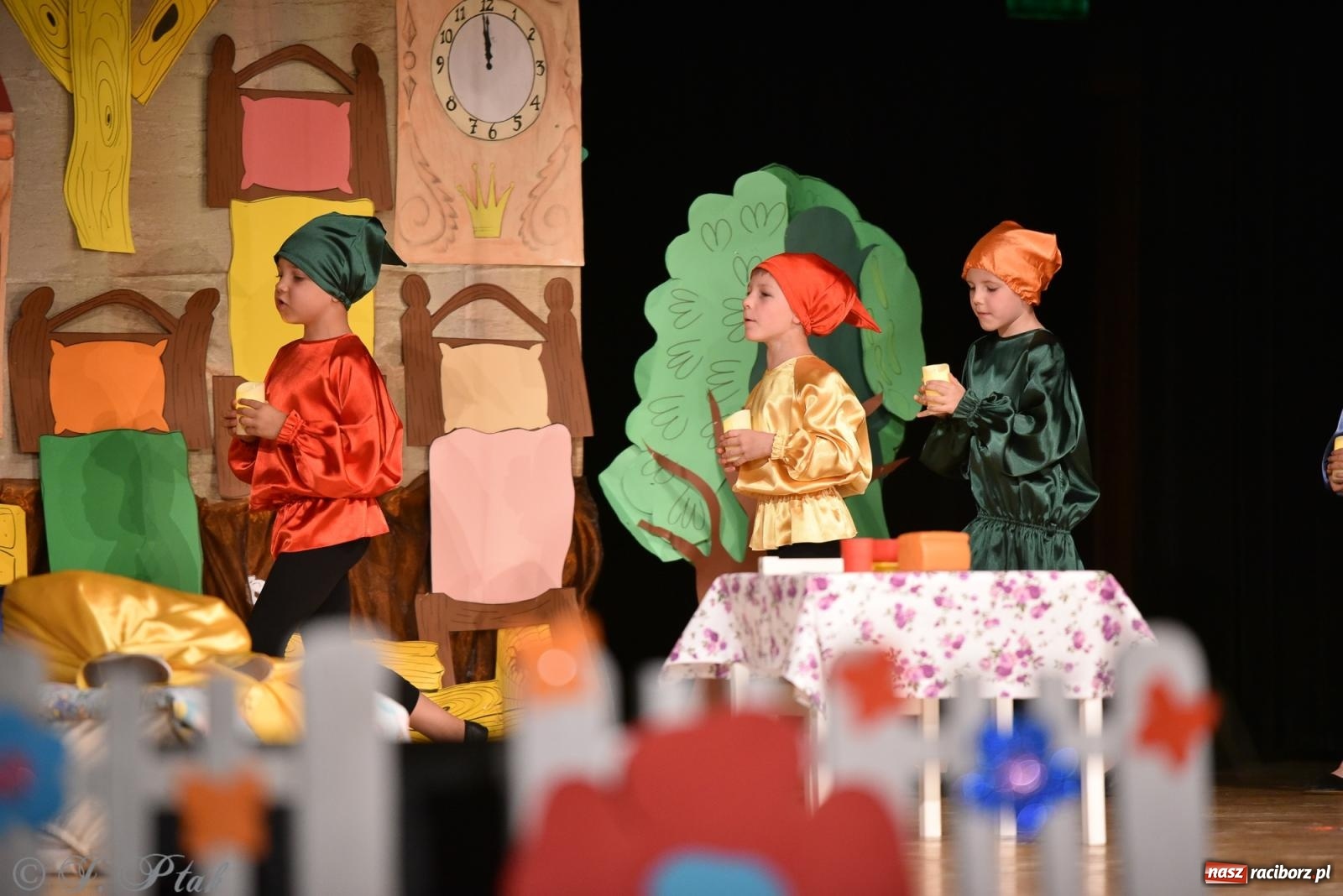 Zdjęcie w galerii na portalu naszraciborz.pl: Królewna Śnieżka na 50. urodziny Przedszkola nr 11 wiadomości z regionu