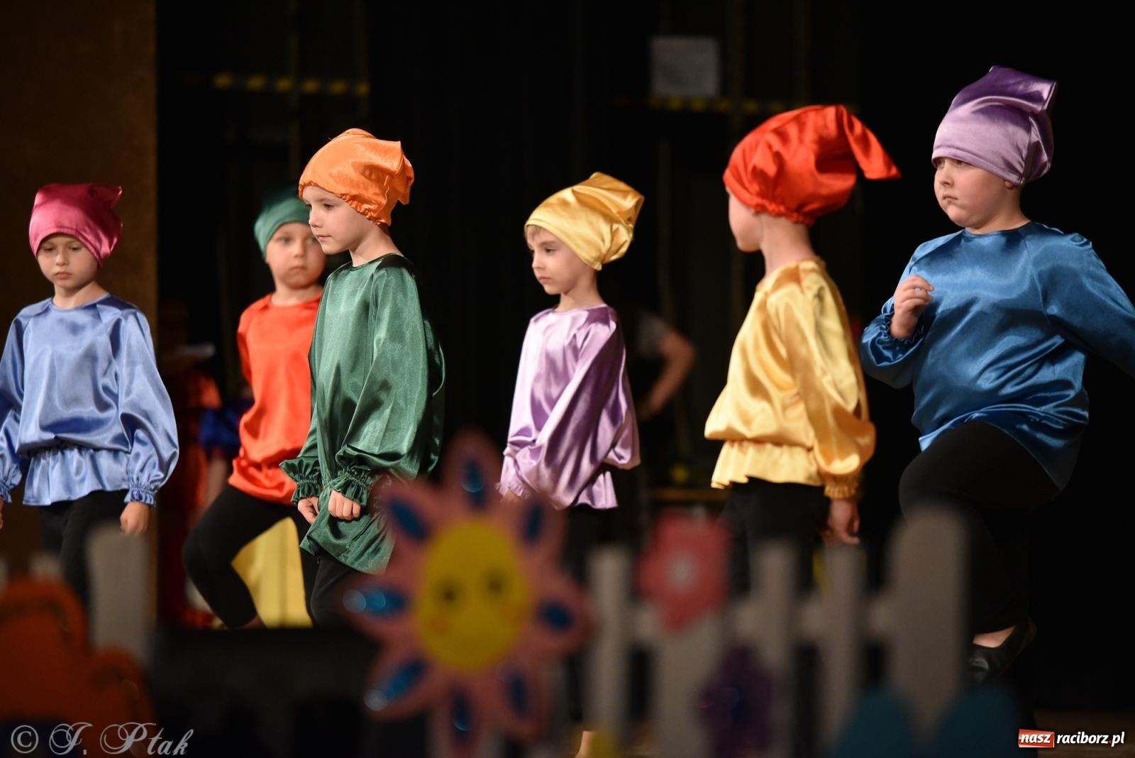 Zdjęcie w galerii na portalu naszraciborz.pl: Królewna Śnieżka na 50. urodziny Przedszkola nr 11 wiadomości z regionu