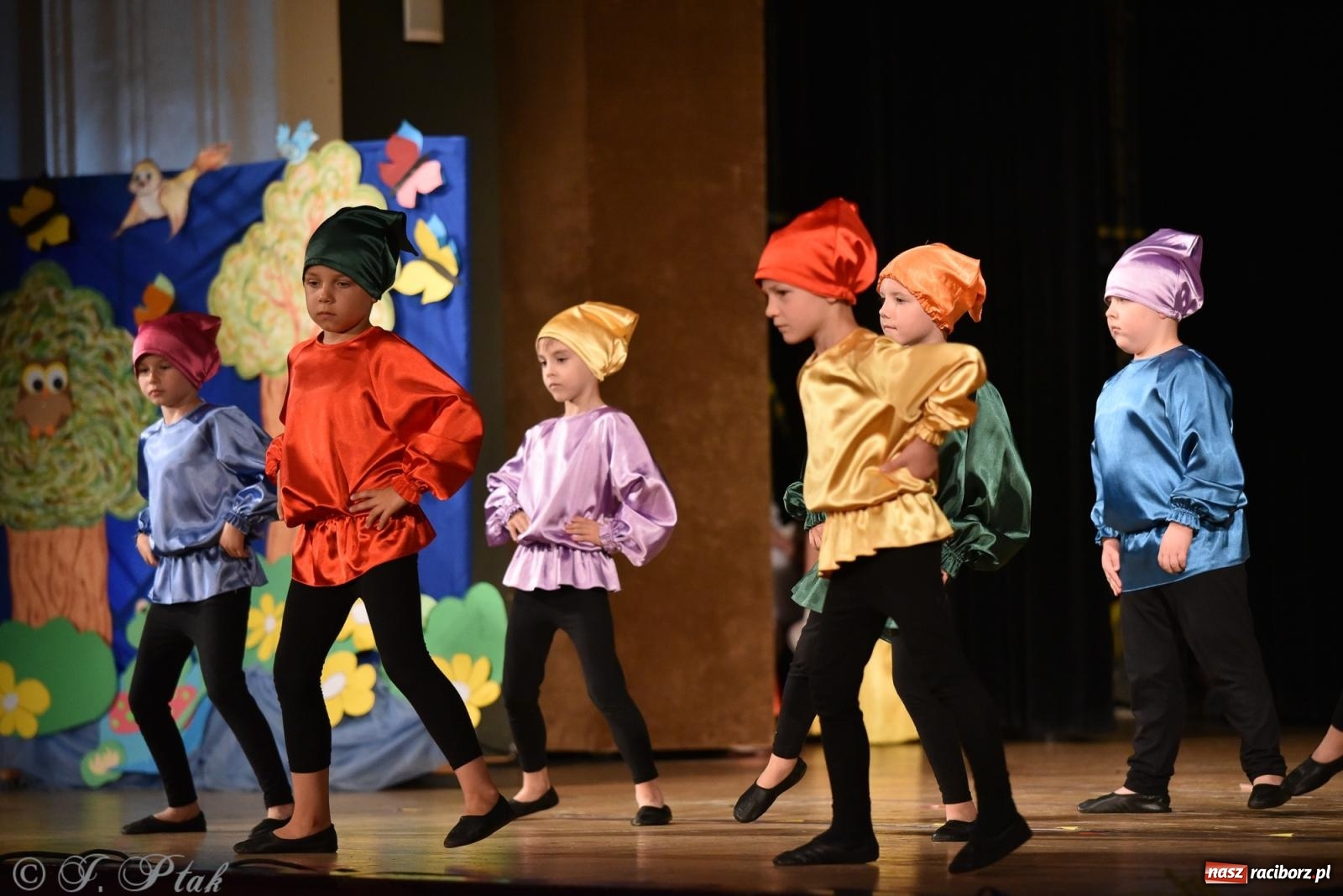 Zdjęcie w galerii na portalu naszraciborz.pl: Królewna Śnieżka na 50. urodziny Przedszkola nr 11 wiadomości z regionu