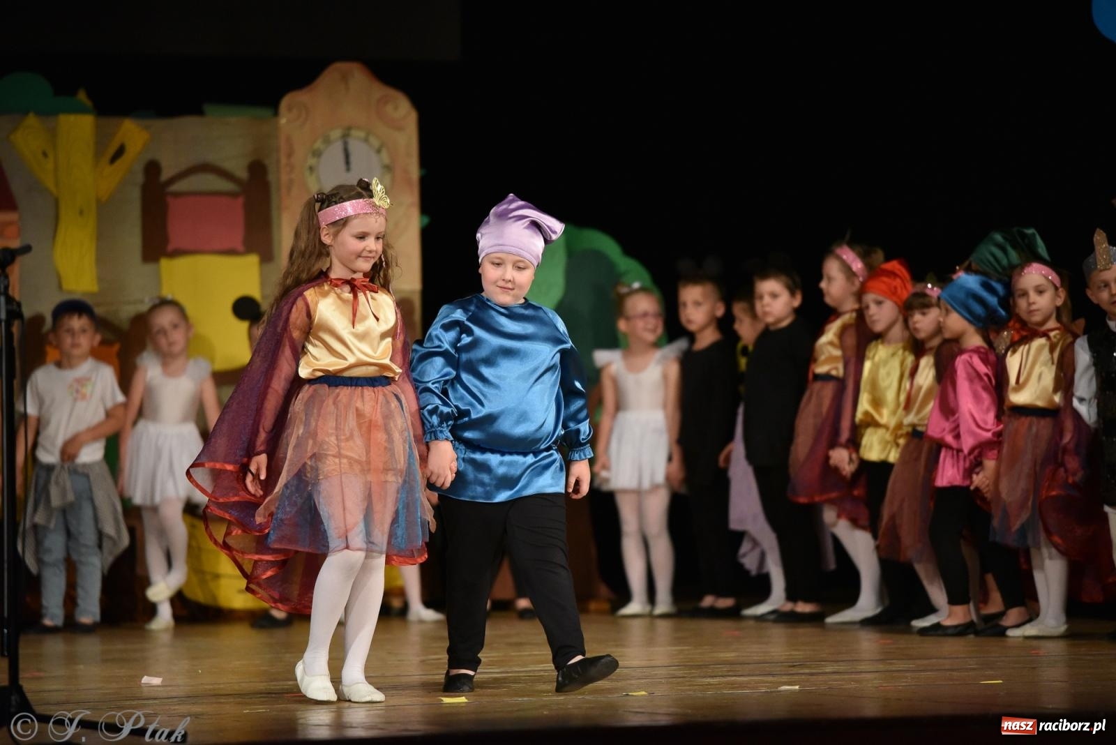 Zdjęcie w galerii na portalu naszraciborz.pl: Królewna Śnieżka na 50. urodziny Przedszkola nr 11 wiadomości z regionu