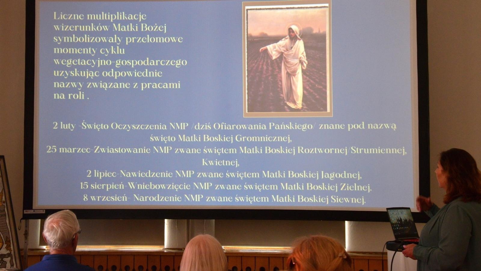 Zdjęcie w galerii na portalu naszraciborz.pl: Maryjne akcenty w raciborskim Muzeum wiadomości z regionu