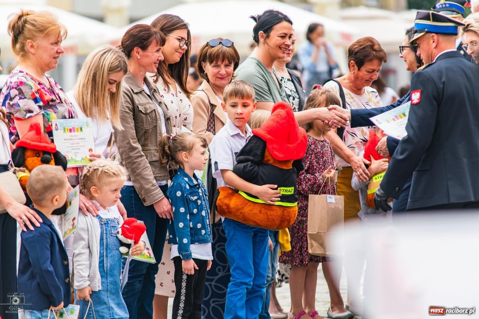 Zdjęcie w galerii na portalu naszraciborz.pl: Strażackie święto na raciborskim Rynku [FOTO i WIDEO] wiadomości z regionu