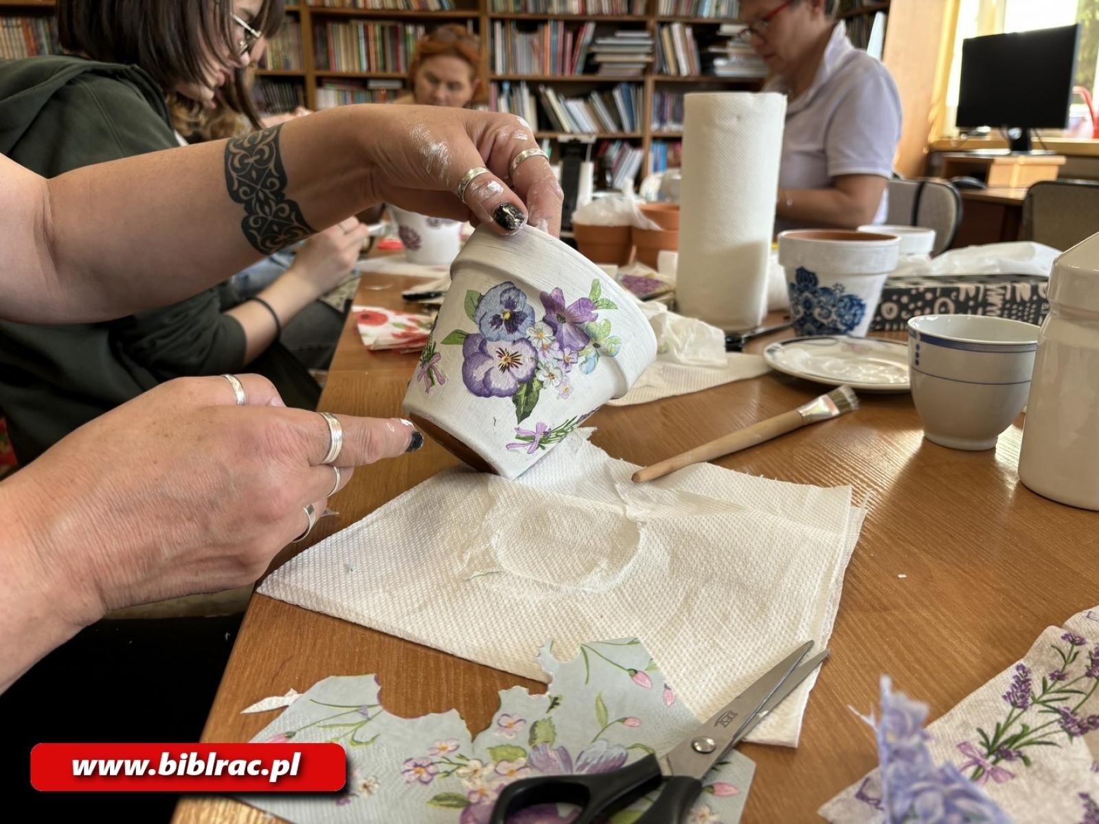 Zdjęcie w galerii na portalu naszraciborz.pl: Kreatywna biblioteka w Ocicach wiadomości z regionu
