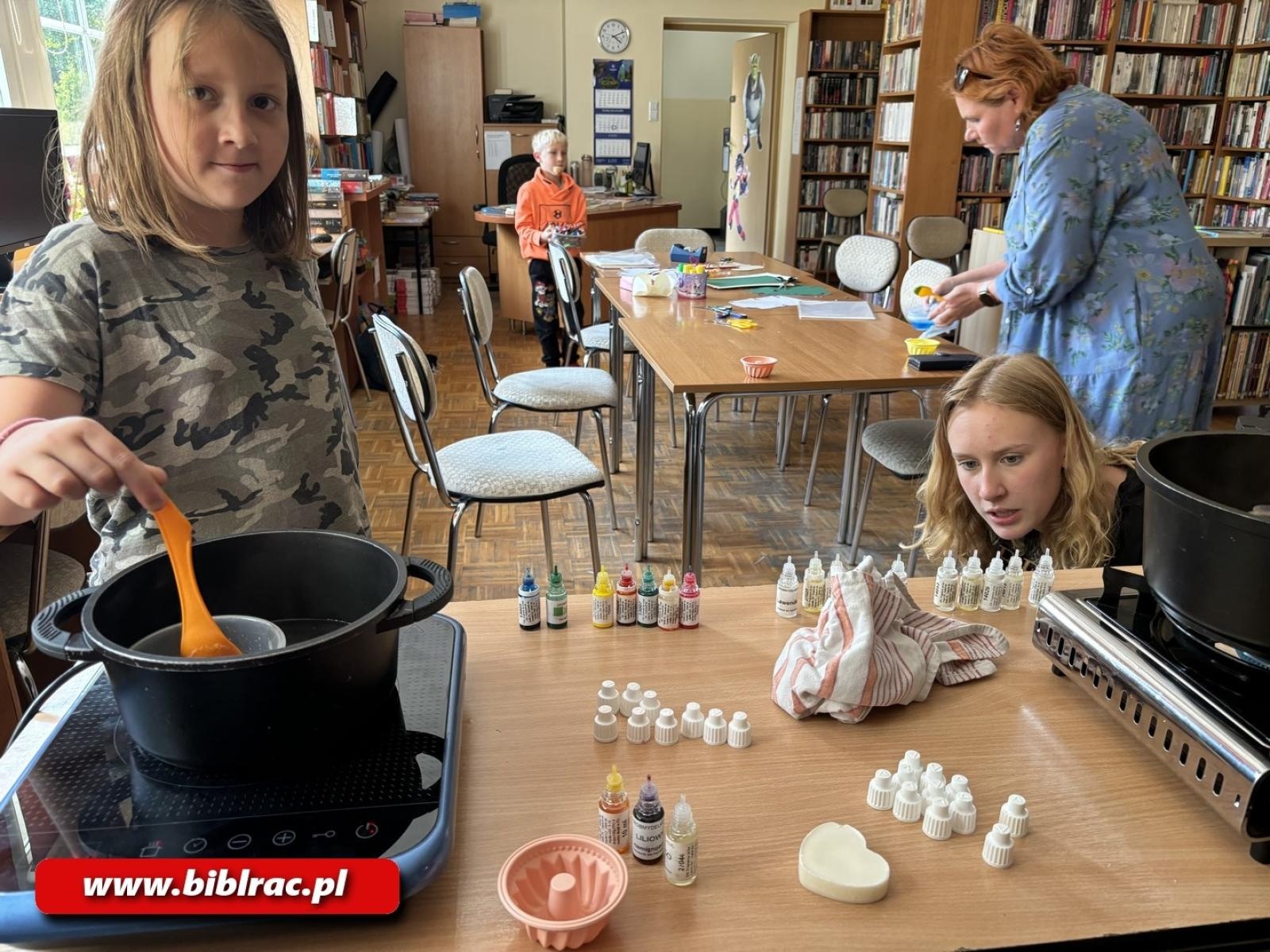 Zdjęcie w galerii na portalu naszraciborz.pl: Kreatywna biblioteka w Ocicach wiadomości z regionu