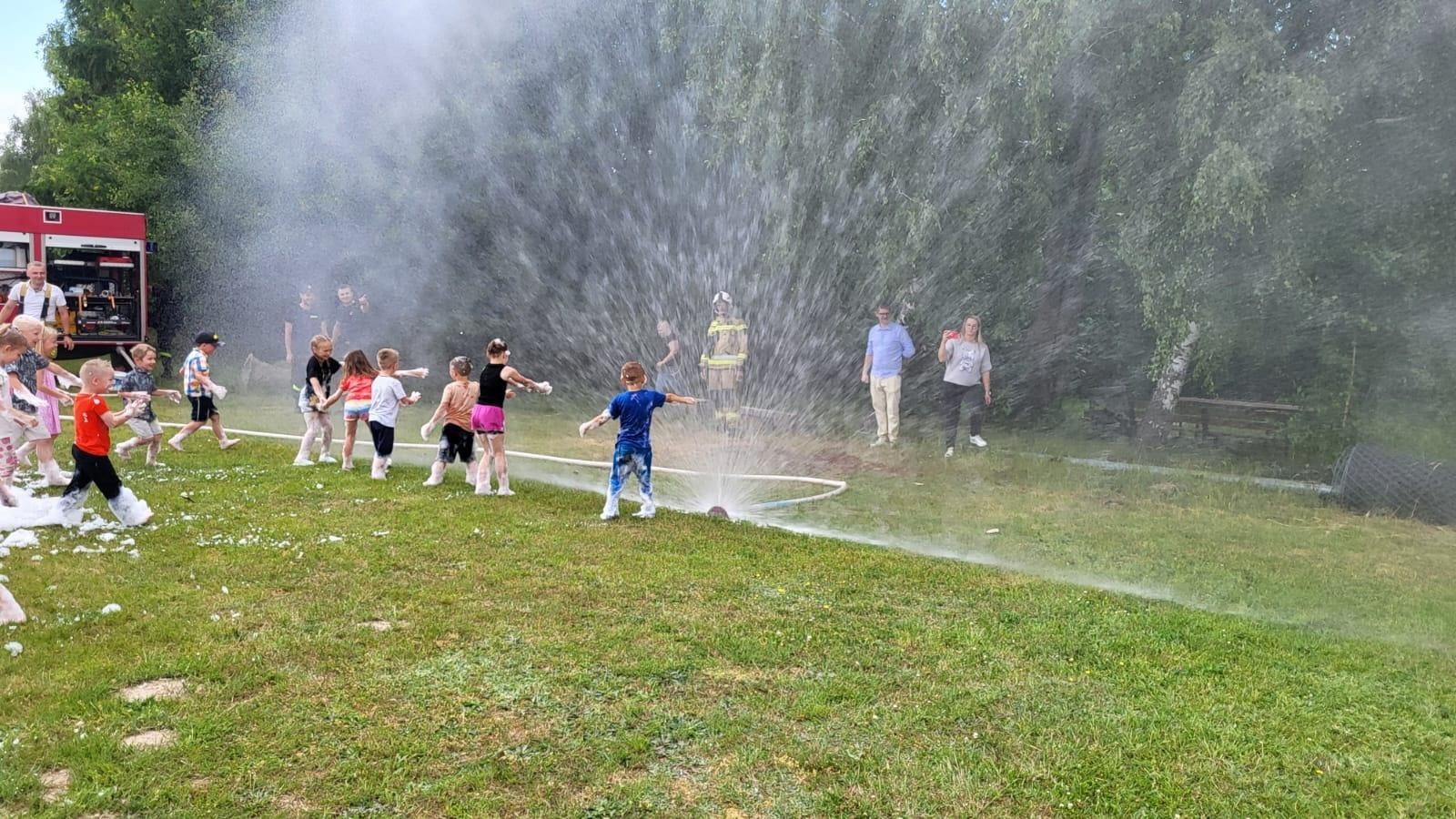 Zdjęcie w galerii na portalu naszraciborz.pl: Przedszkolny piknik w Brzozowym Gaju wiadomości z regionu
