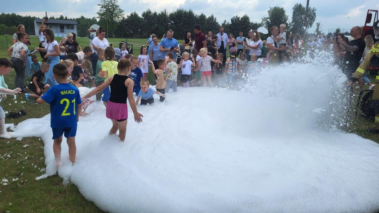 Zdjęcie w galerii na portalu naszraciborz.pl: Przedszkolny piknik w Brzozowym Gaju wiadomości z regionu
