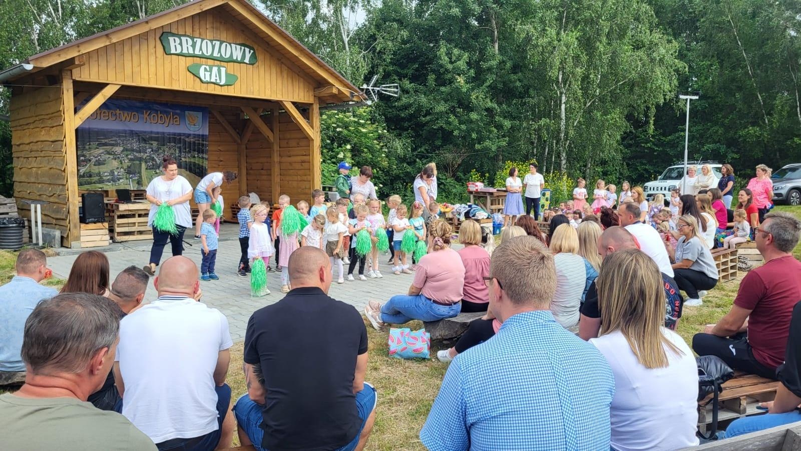 Zdjęcie w galerii na portalu naszraciborz.pl: Przedszkolny piknik w Brzozowym Gaju wiadomości z regionu