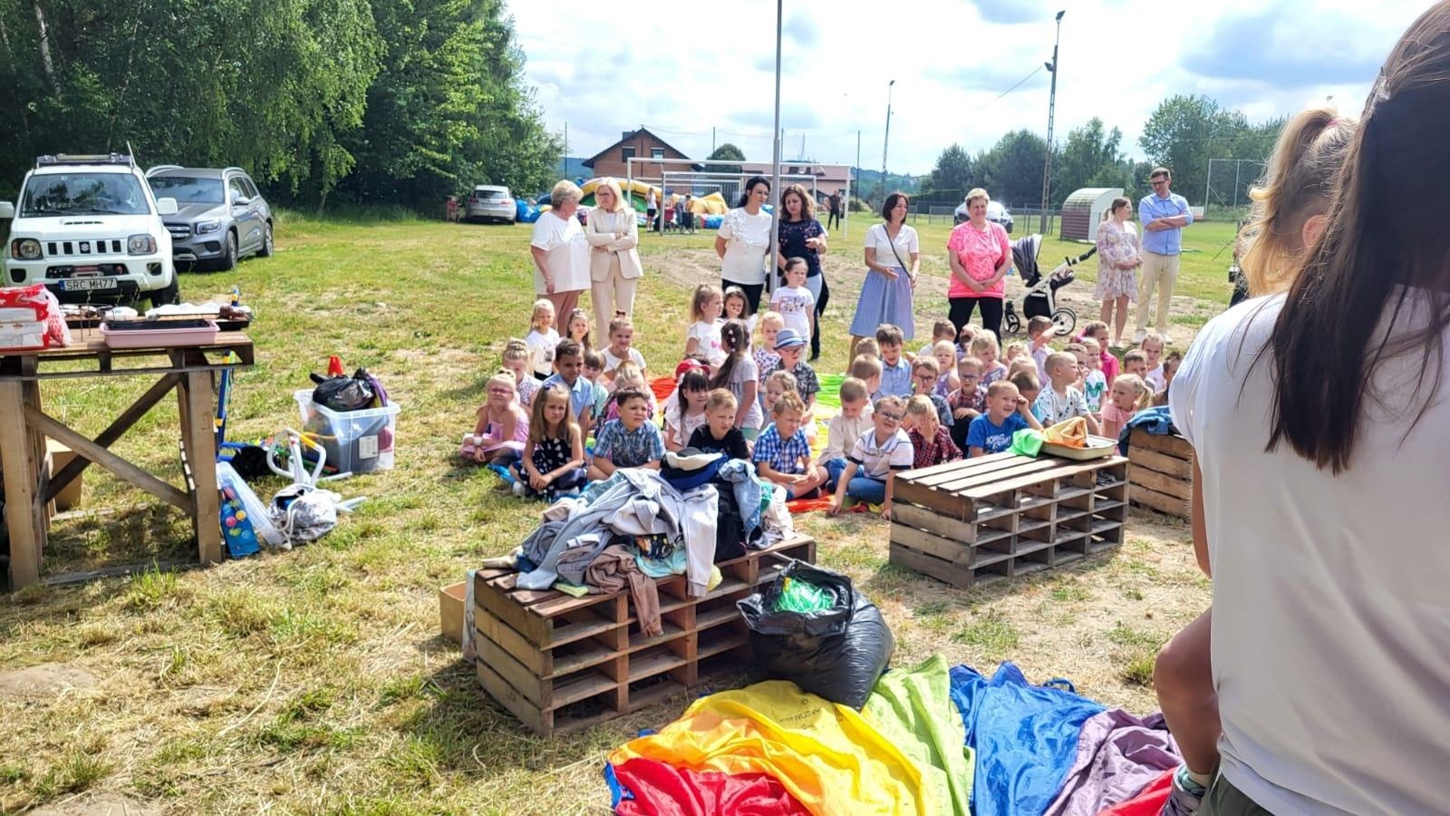 Zdjęcie w galerii na portalu naszraciborz.pl: Przedszkolny piknik w Brzozowym Gaju wiadomości z regionu
