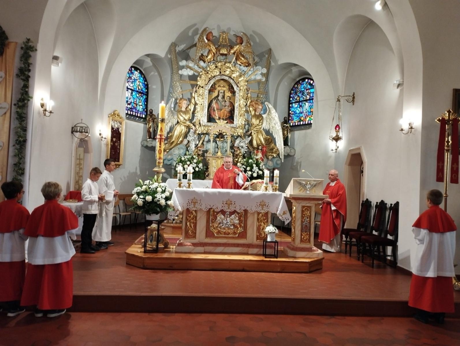 Zdjęcie w galerii na portalu naszraciborz.pl: 30-lecie kapłaństwa raszczyckiego proboszcza wiadomości z regionu