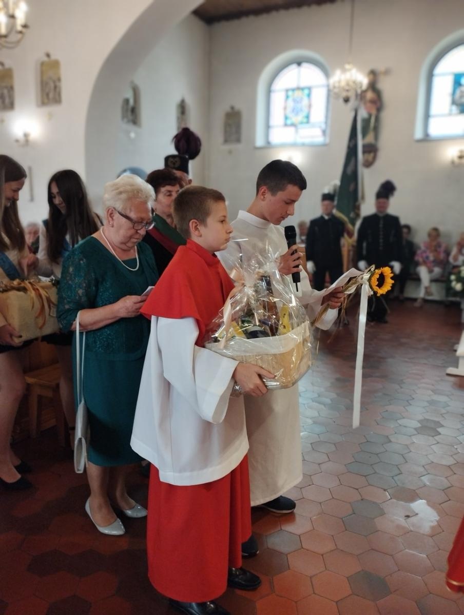 Zdjęcie w galerii na portalu naszraciborz.pl: 30-lecie kapłaństwa raszczyckiego proboszcza wiadomości z regionu