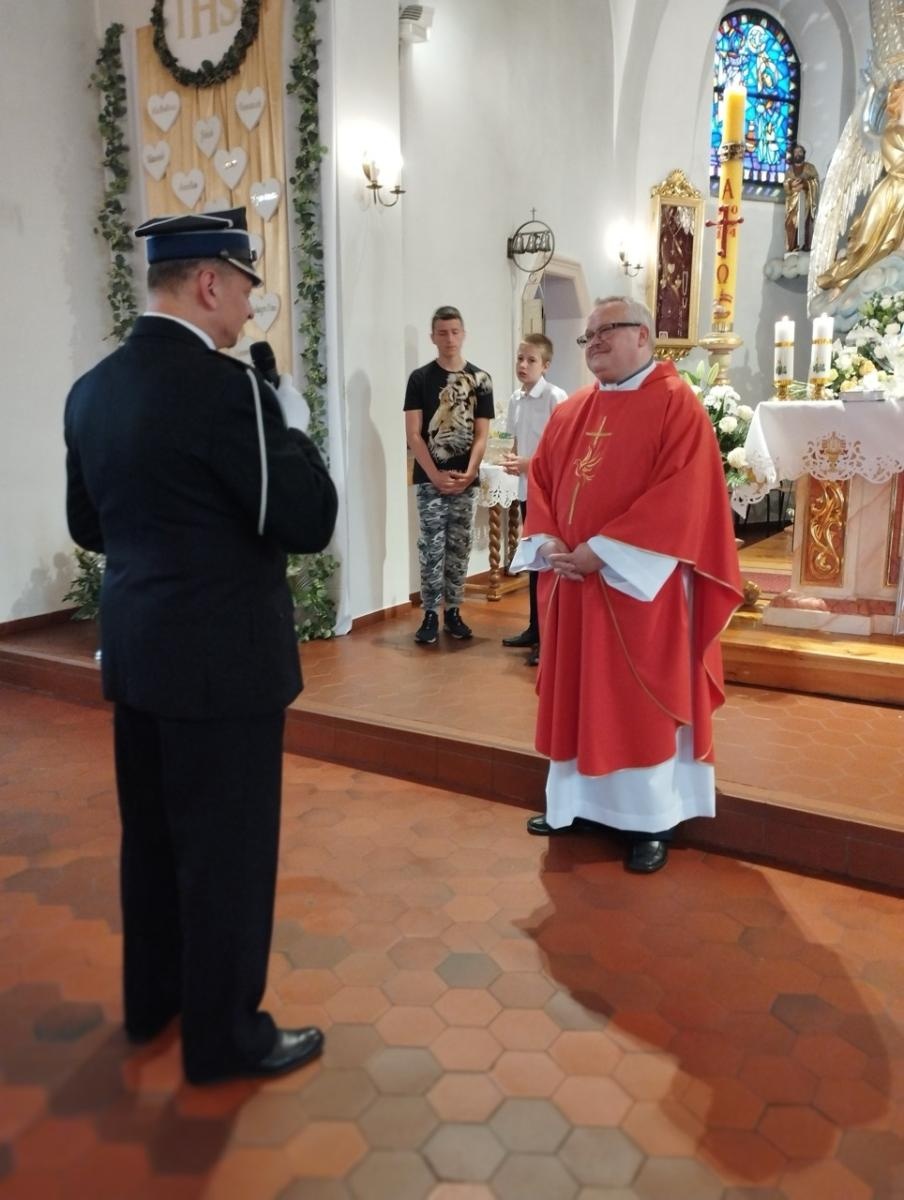 Zdjęcie w galerii na portalu naszraciborz.pl: 30-lecie kapłaństwa raszczyckiego proboszcza wiadomości z regionu