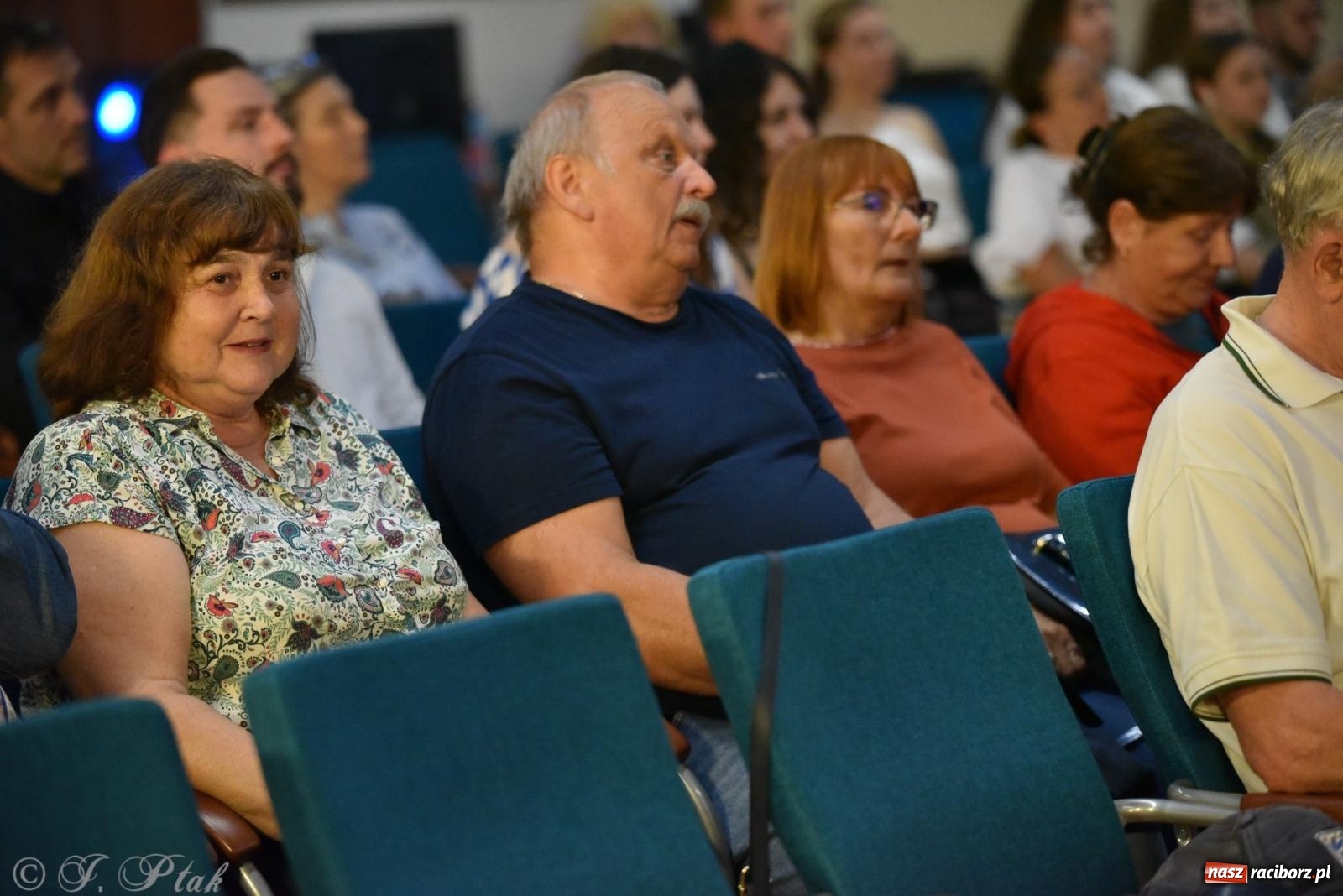 Zdjęcie w galerii na portalu naszraciborz.pl: Zamkowa noc i przejazdy bryczką [FOTO i WIDEO] wiadomości z regionu