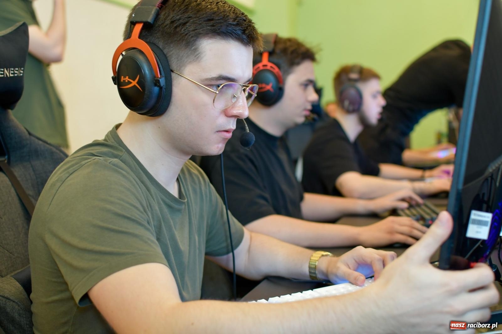 Zdjęcie w galerii na portalu naszraciborz.pl: @ZAMEK. W dawnej siedzibie Piastów trwa festiwal gamingowy wiadomości z regionu