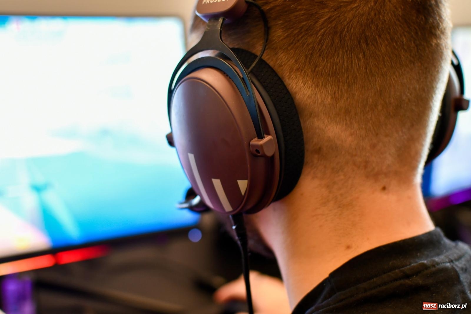 Zdjęcie w galerii na portalu naszraciborz.pl: @ZAMEK. W dawnej siedzibie Piastów trwa festiwal gamingowy wiadomości z regionu