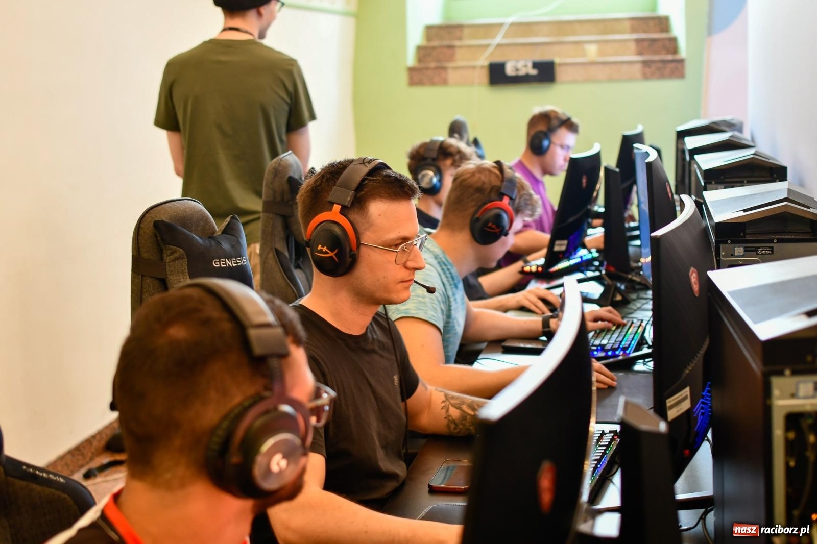 Zdjęcie w galerii na portalu naszraciborz.pl: @ZAMEK. W dawnej siedzibie Piastów trwa festiwal gamingowy wiadomości z regionu