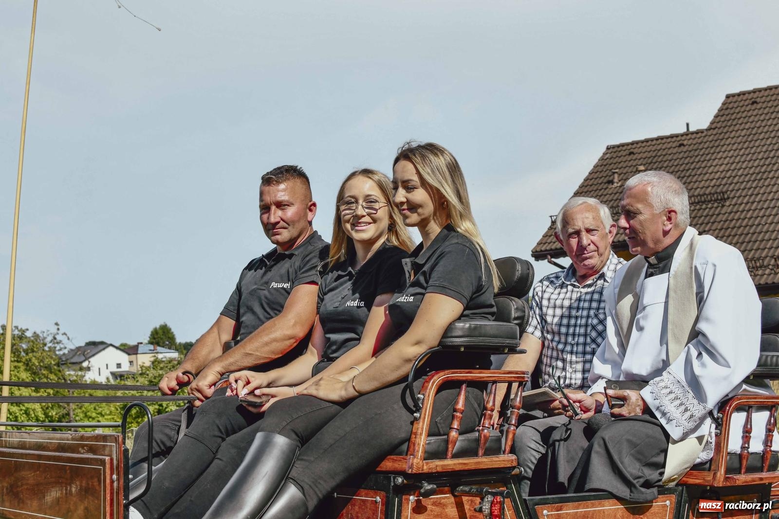 Zdjęcie w galerii na portalu naszraciborz.pl: W Brzeziu dochowali tradycji. Procesja na św. Urbana wiadomości z regionu