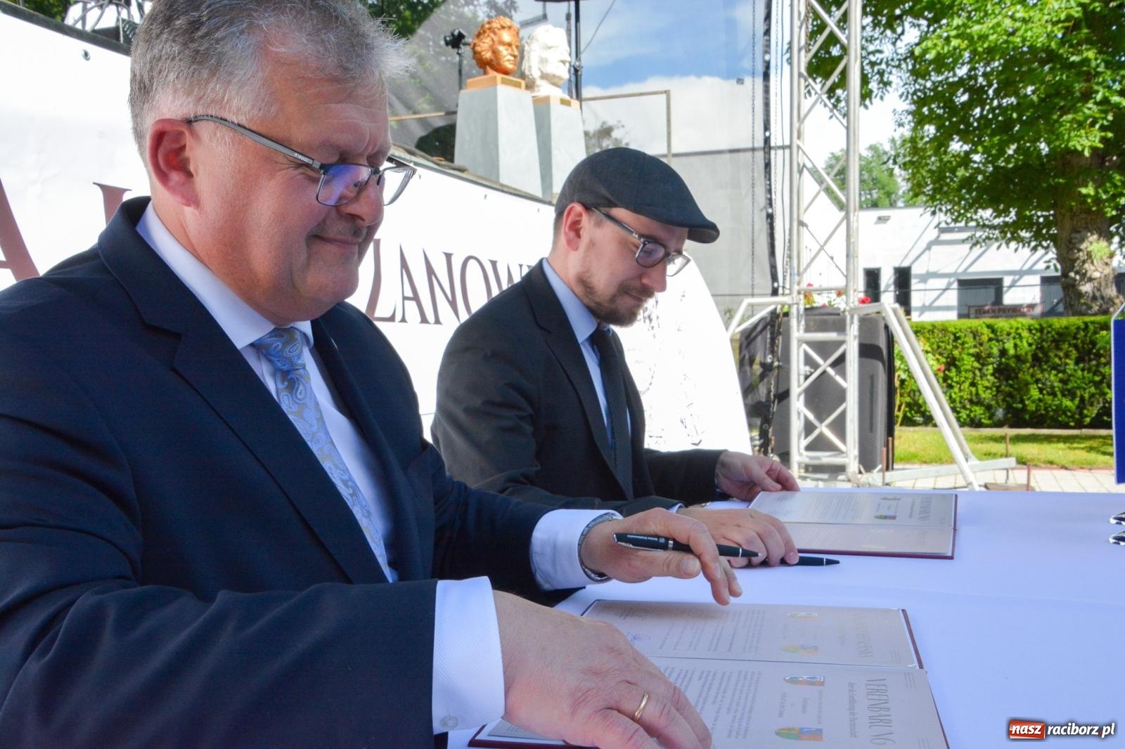 Zdjęcie w galerii na portalu naszraciborz.pl: Międzynarodowe spotkanie z wirtuozami w tle wiadomości z regionu