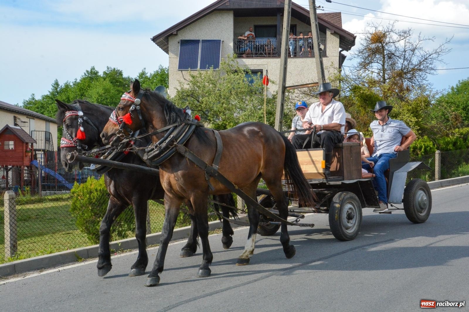 Zdjęcie w galerii na portalu naszraciborz.pl: Kobylskie błaganie i dziękczynienie na św. Urbana [FOTO i WIDEO] wiadomości z regionu