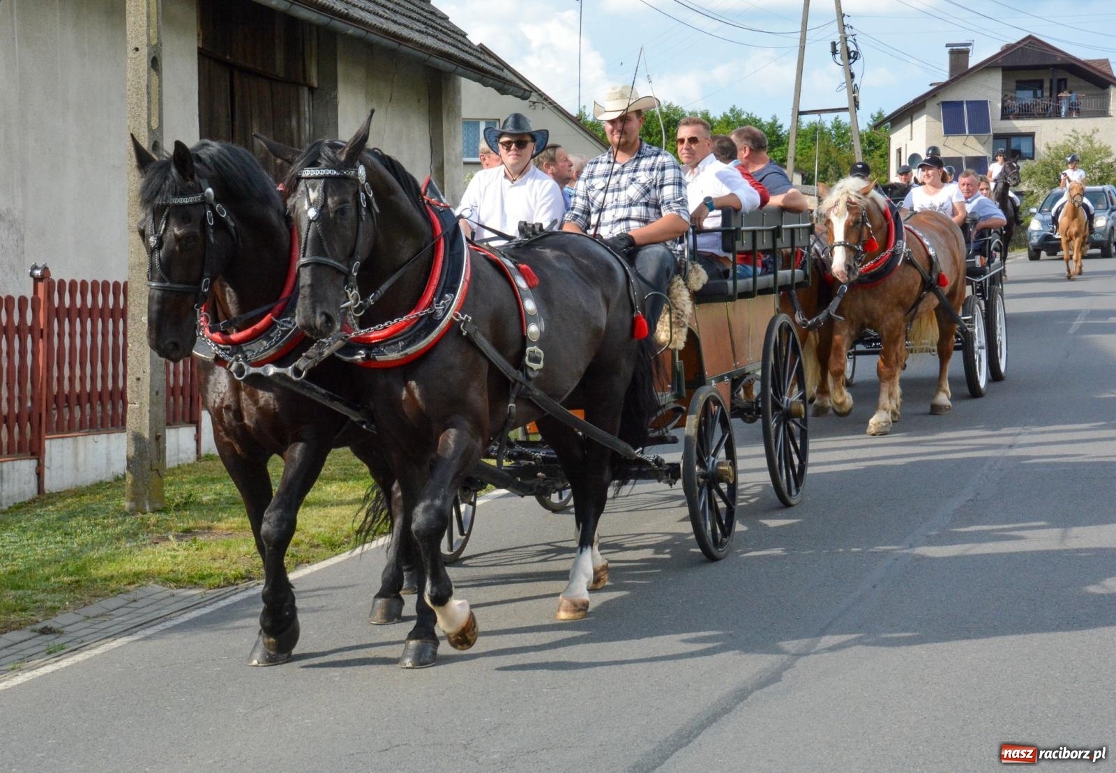 Zdjęcie w galerii na portalu naszraciborz.pl: Kobylskie błaganie i dziękczynienie na św. Urbana [FOTO i WIDEO] wiadomości z regionu