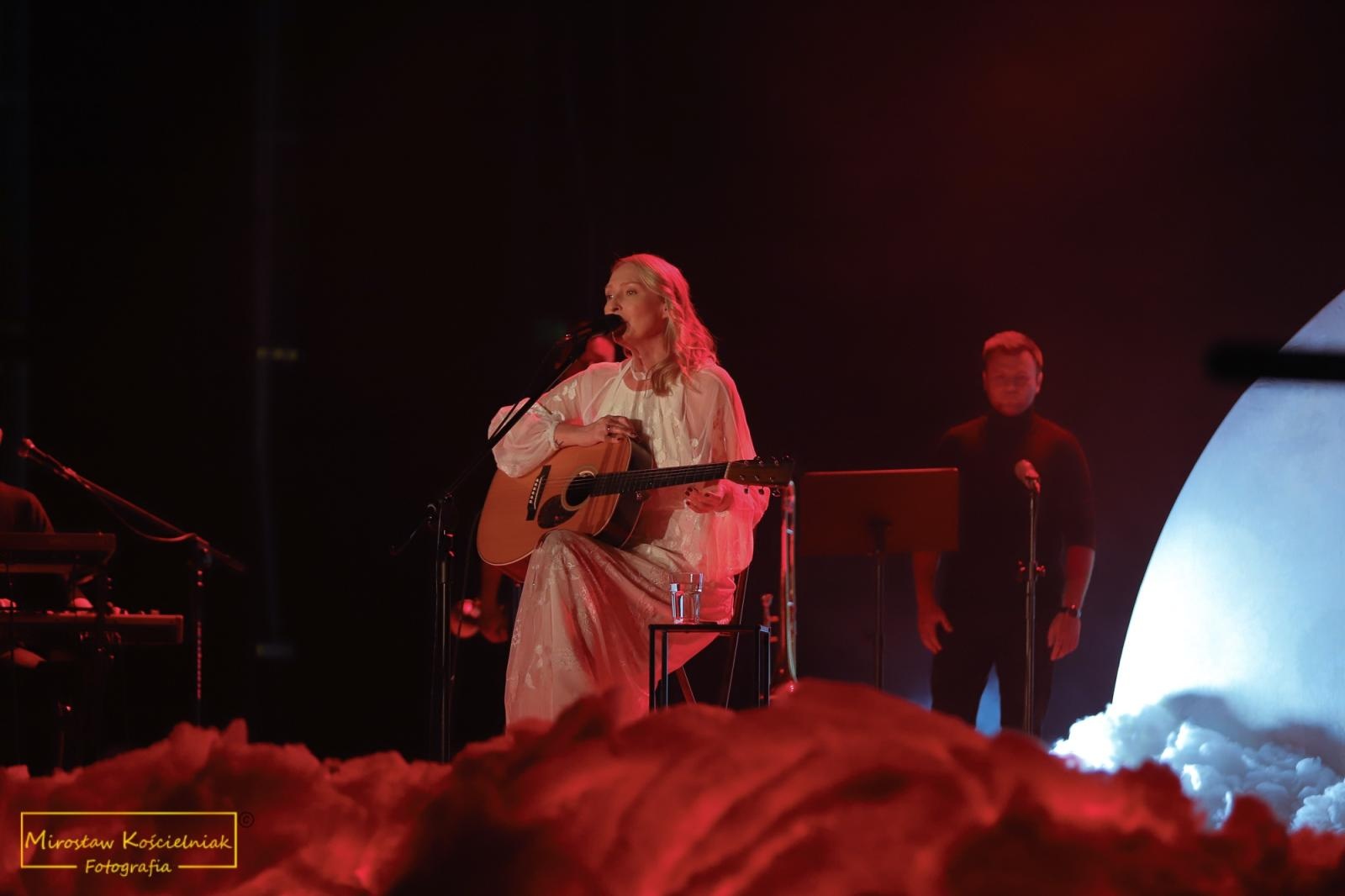 Zdjęcie w galerii na portalu naszraciborz.pl: Śnienie. Magiczny koncert Anity Lipnickiej w RCK [FOTO i WIDEO] wiadomości z regionu