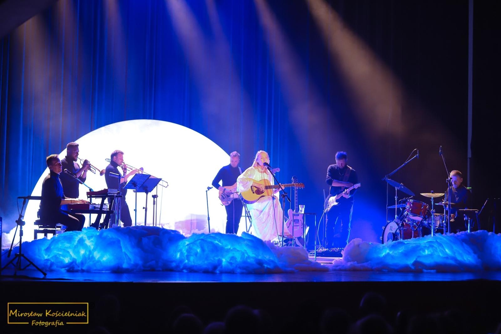 Zdjęcie w galerii na portalu naszraciborz.pl: Śnienie. Magiczny koncert Anity Lipnickiej w RCK [FOTO i WIDEO] wiadomości z regionu