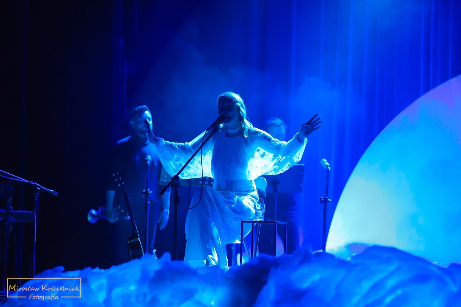 Zdjęcie w galerii na portalu naszraciborz.pl: Śnienie. Magiczny koncert Anity Lipnickiej w RCK [FOTO i WIDEO] wiadomości z regionu