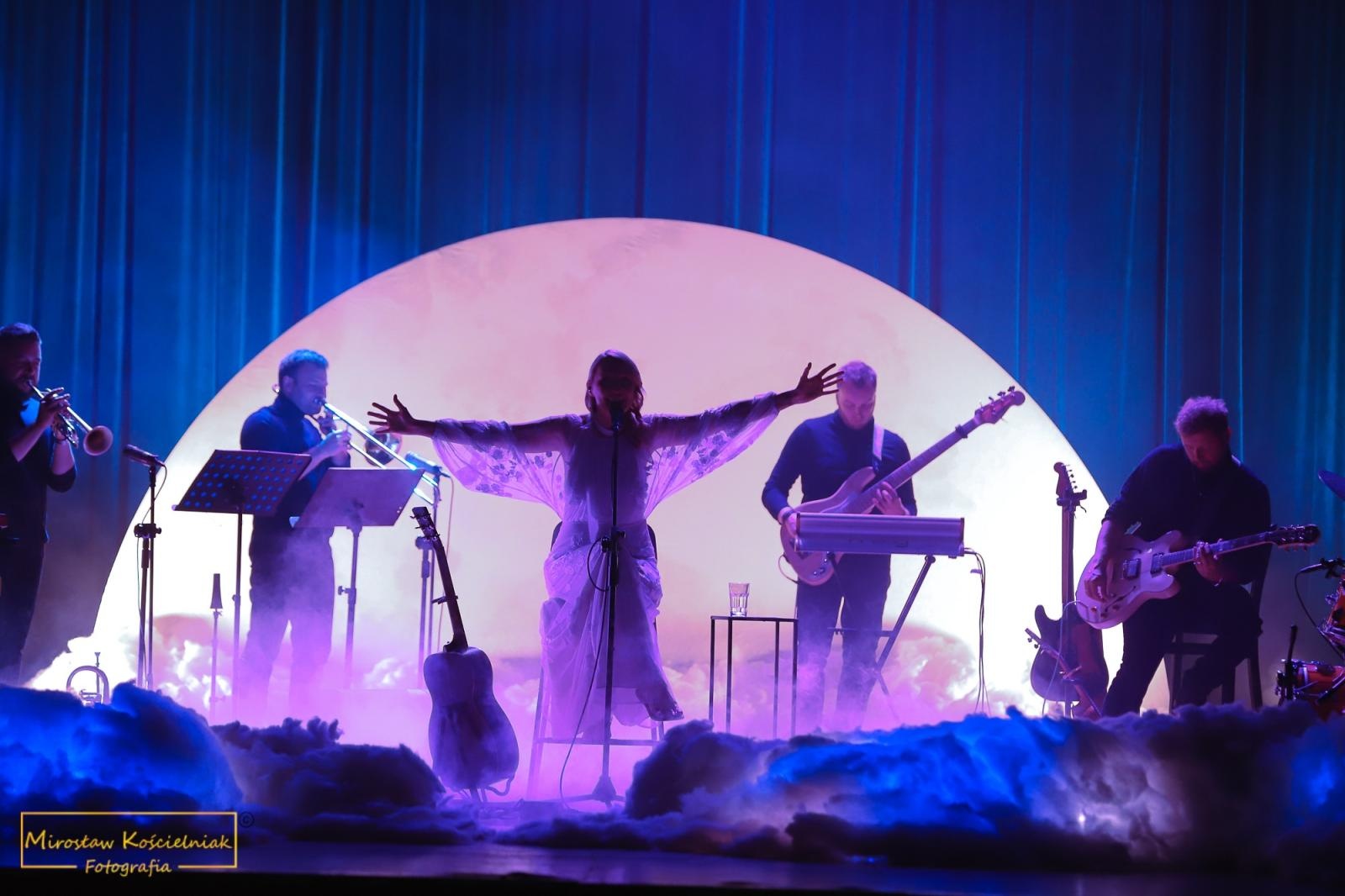 Zdjęcie w galerii na portalu naszraciborz.pl: Śnienie. Magiczny koncert Anity Lipnickiej w RCK [FOTO i WIDEO] wiadomości z regionu