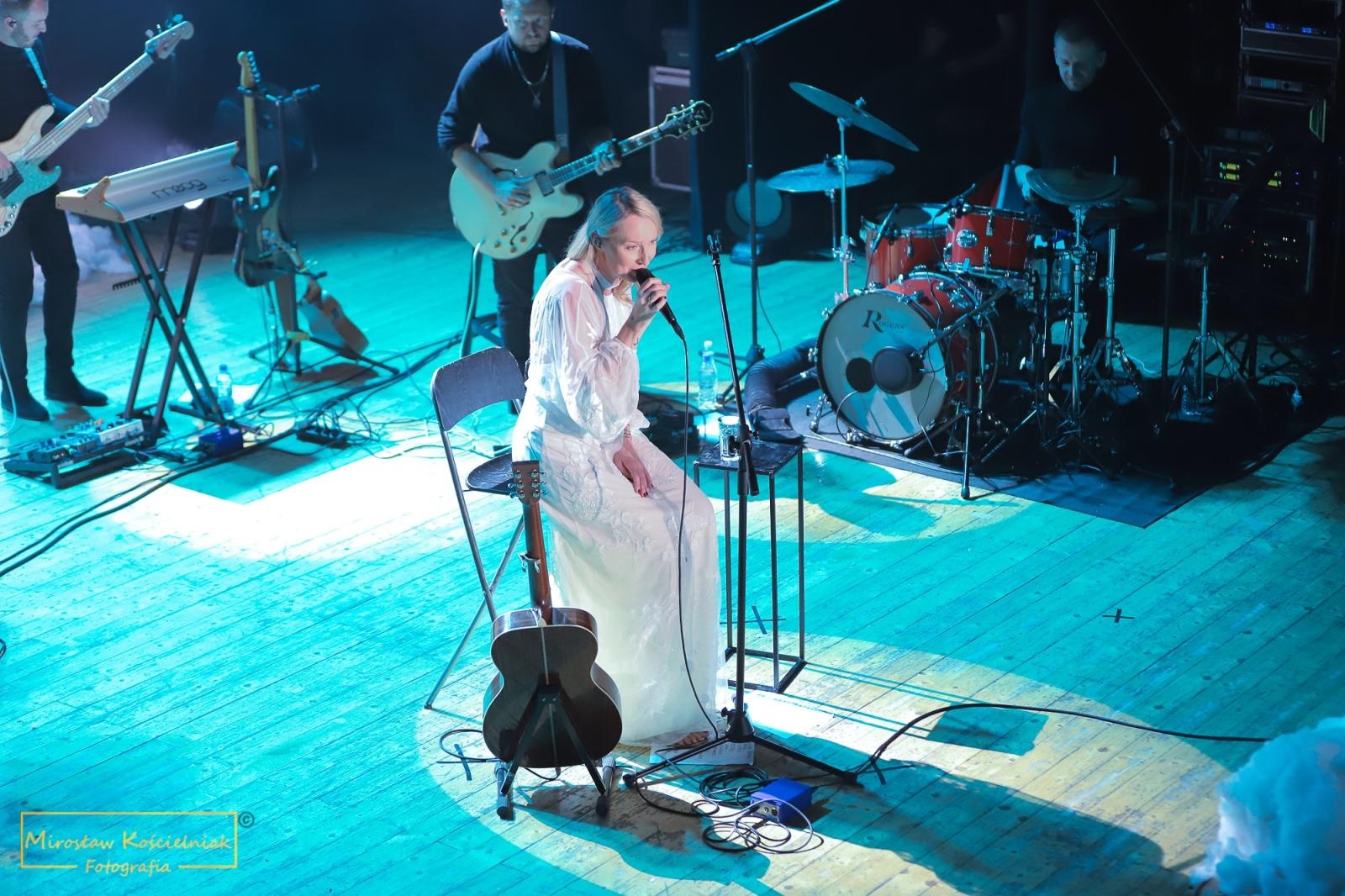 Zdjęcie w galerii na portalu naszraciborz.pl: Śnienie. Magiczny koncert Anity Lipnickiej w RCK [FOTO i WIDEO] wiadomości z regionu