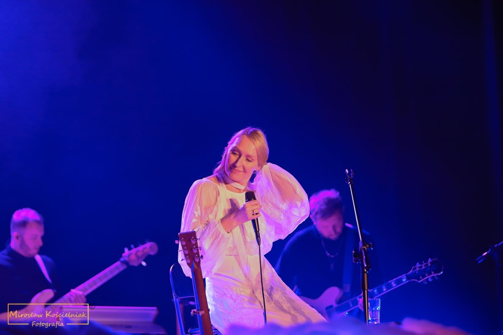 Zdjęcie w galerii na portalu naszraciborz.pl: Śnienie. Magiczny koncert Anity Lipnickiej w RCK [FOTO i WIDEO] wiadomości z regionu