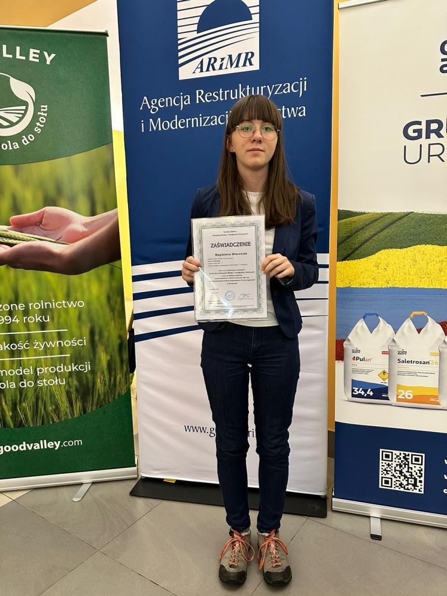 Zdjęcie w galerii na portalu naszraciborz.pl: Magdalena Wieczorek z CKZiU nr 1 Budowlanka – Gastronomik laureatką olimpiady wiadomości z regionu