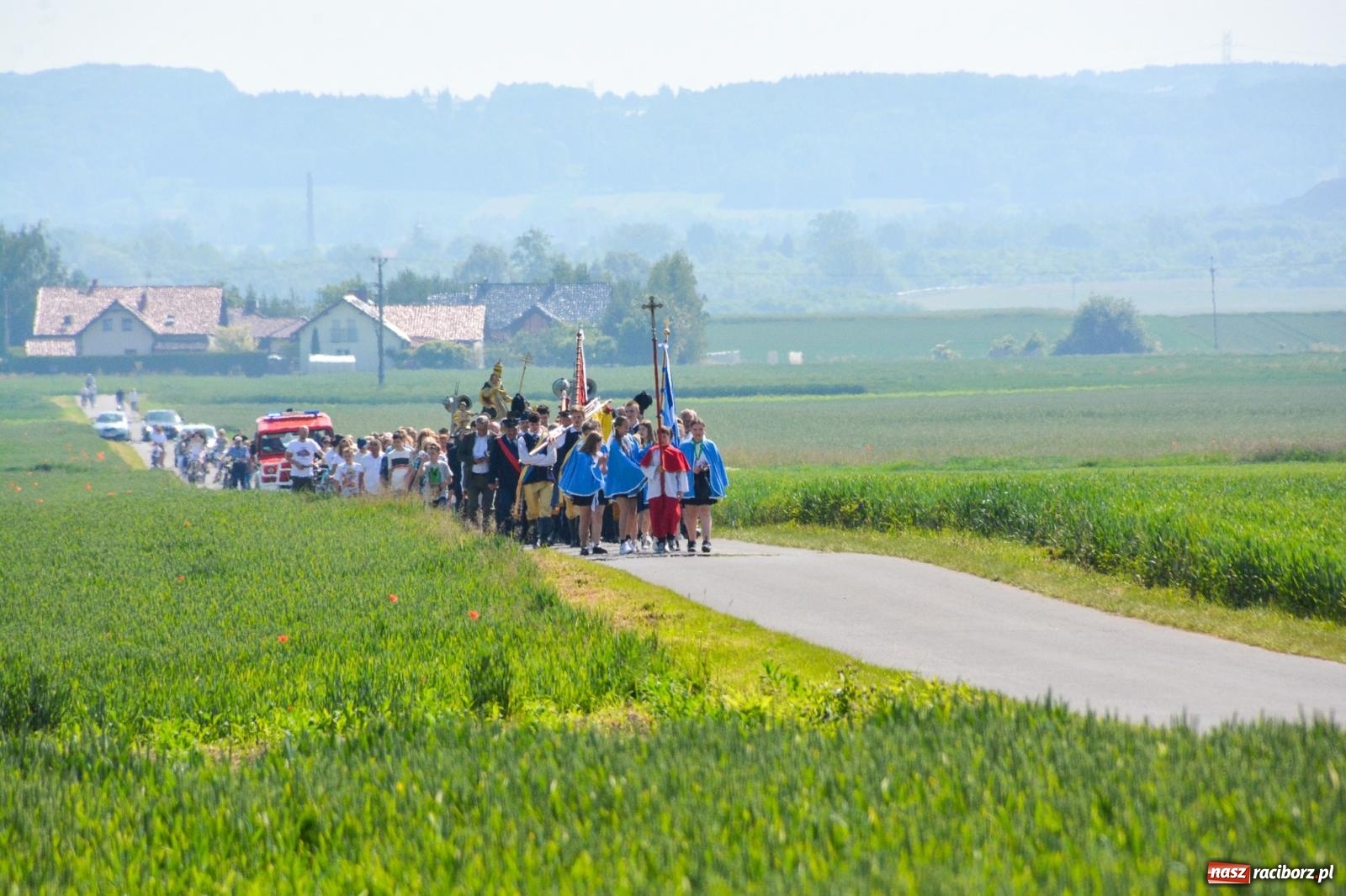 Zdjęcie w galerii na portalu naszraciborz.pl: Odpust na Urbanku w Tworkowie [FOTO i WIDEO] wiadomości z regionu