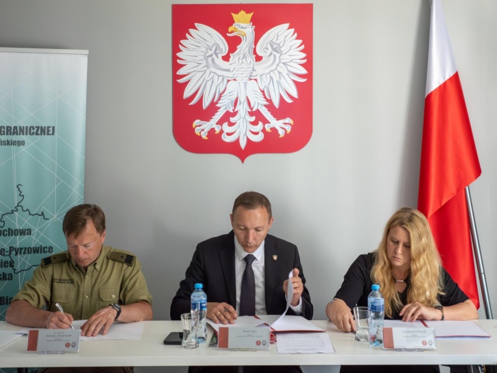 Zdjęcie w galerii na portalu naszraciborz.pl: Śląscy pogranicznicy z Raciborza i śląska skarbówka efektywnie współpracują wiadomości z regionu