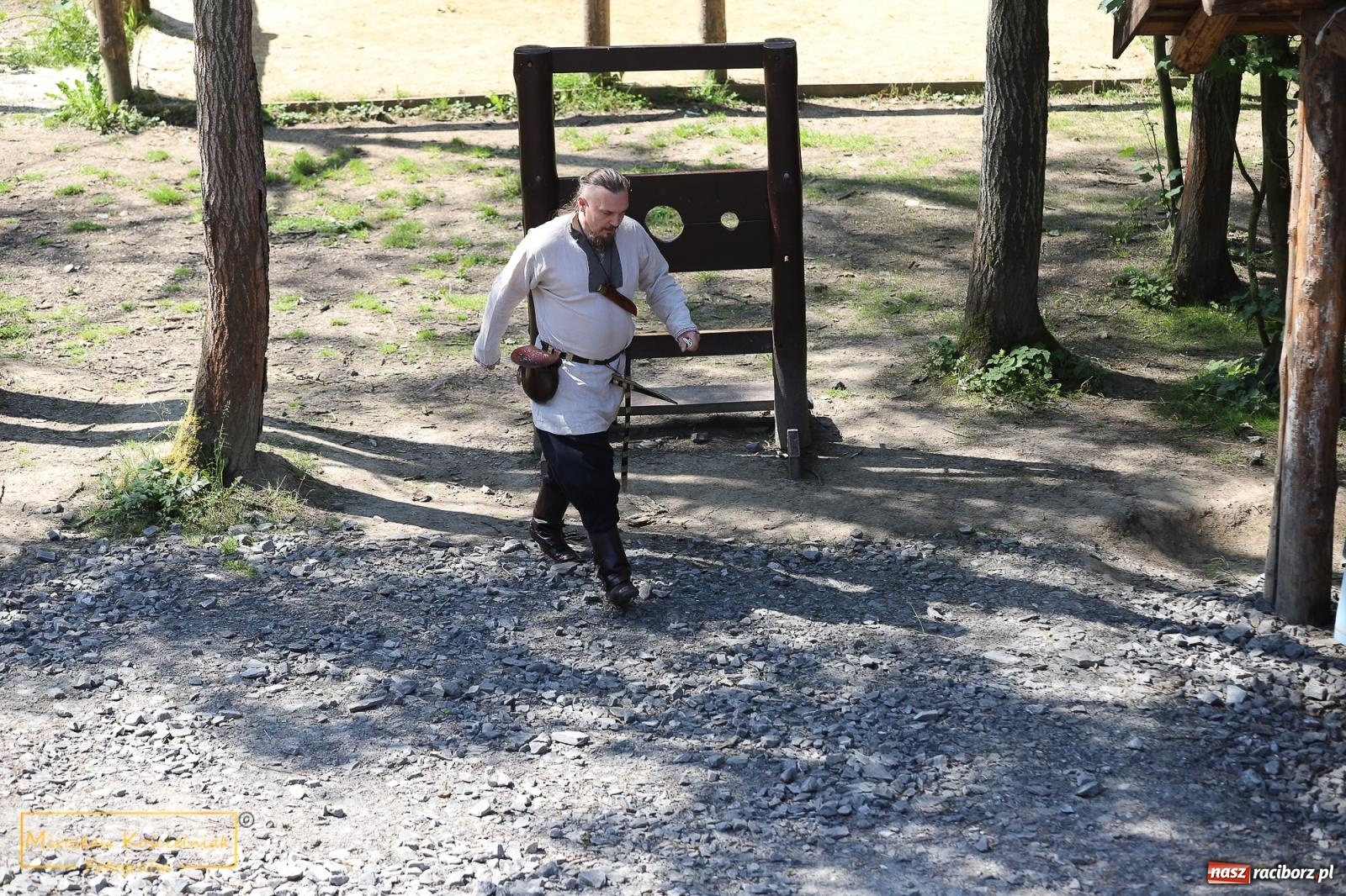 Zdjęcie w galerii na portalu naszraciborz.pl: Wojowie na jednośladach, czyli I Spotkanie Motocyklowe w Raciborskim Grodzie wiadomości z regionu