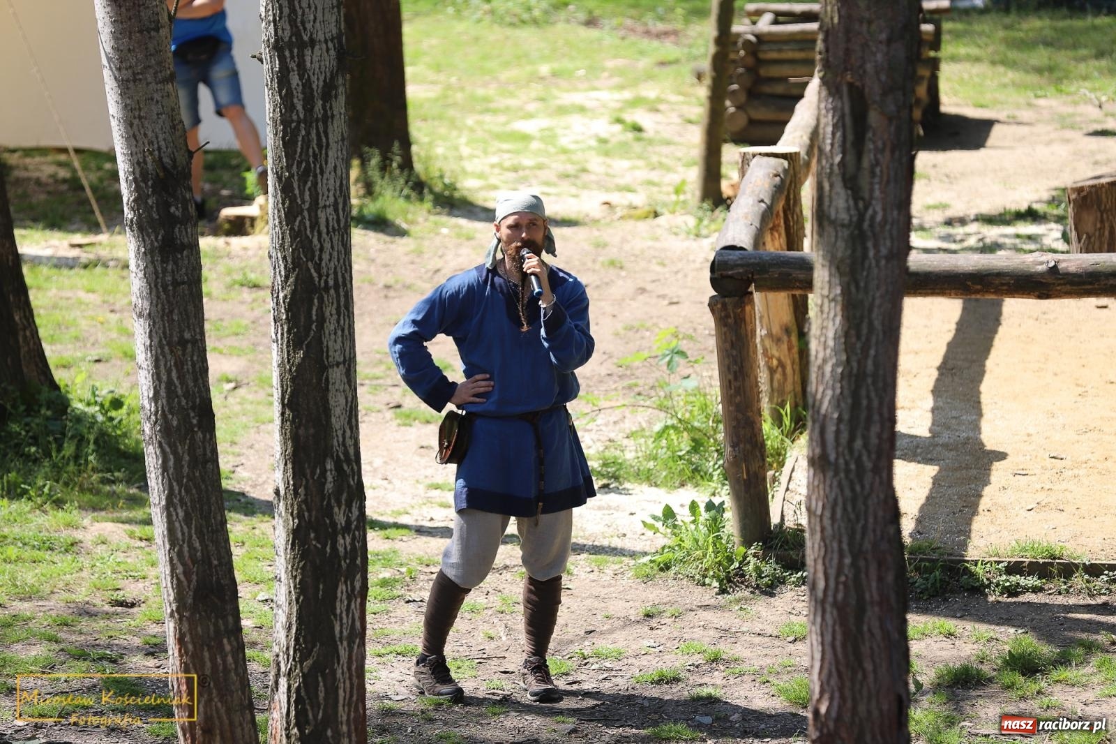 Zdjęcie w galerii na portalu naszraciborz.pl: Wojowie na jednośladach, czyli I Spotkanie Motocyklowe w Raciborskim Grodzie wiadomości z regionu