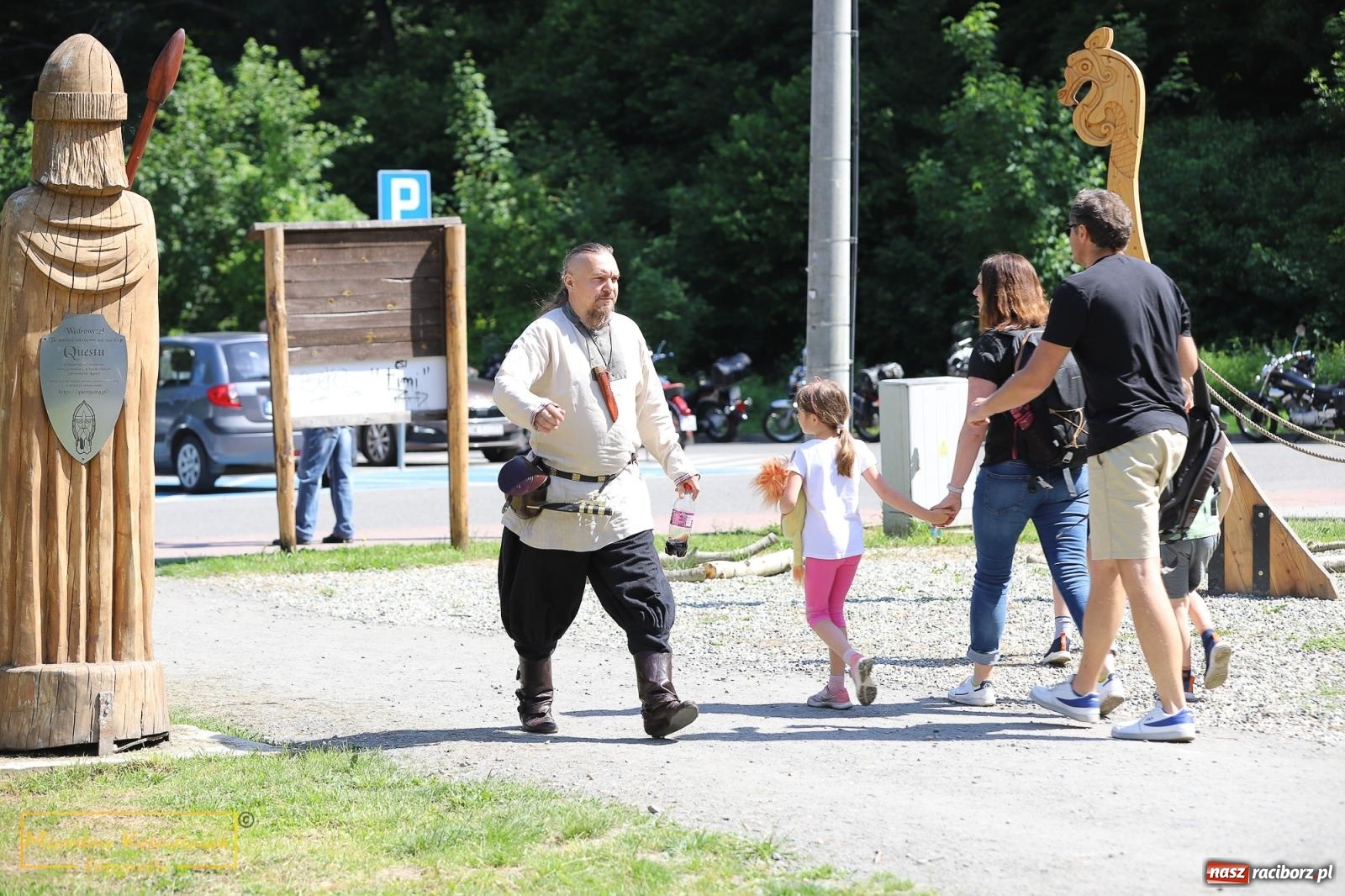 Zdjęcie w galerii na portalu naszraciborz.pl: Wojowie na jednośladach, czyli I Spotkanie Motocyklowe w Raciborskim Grodzie wiadomości z regionu