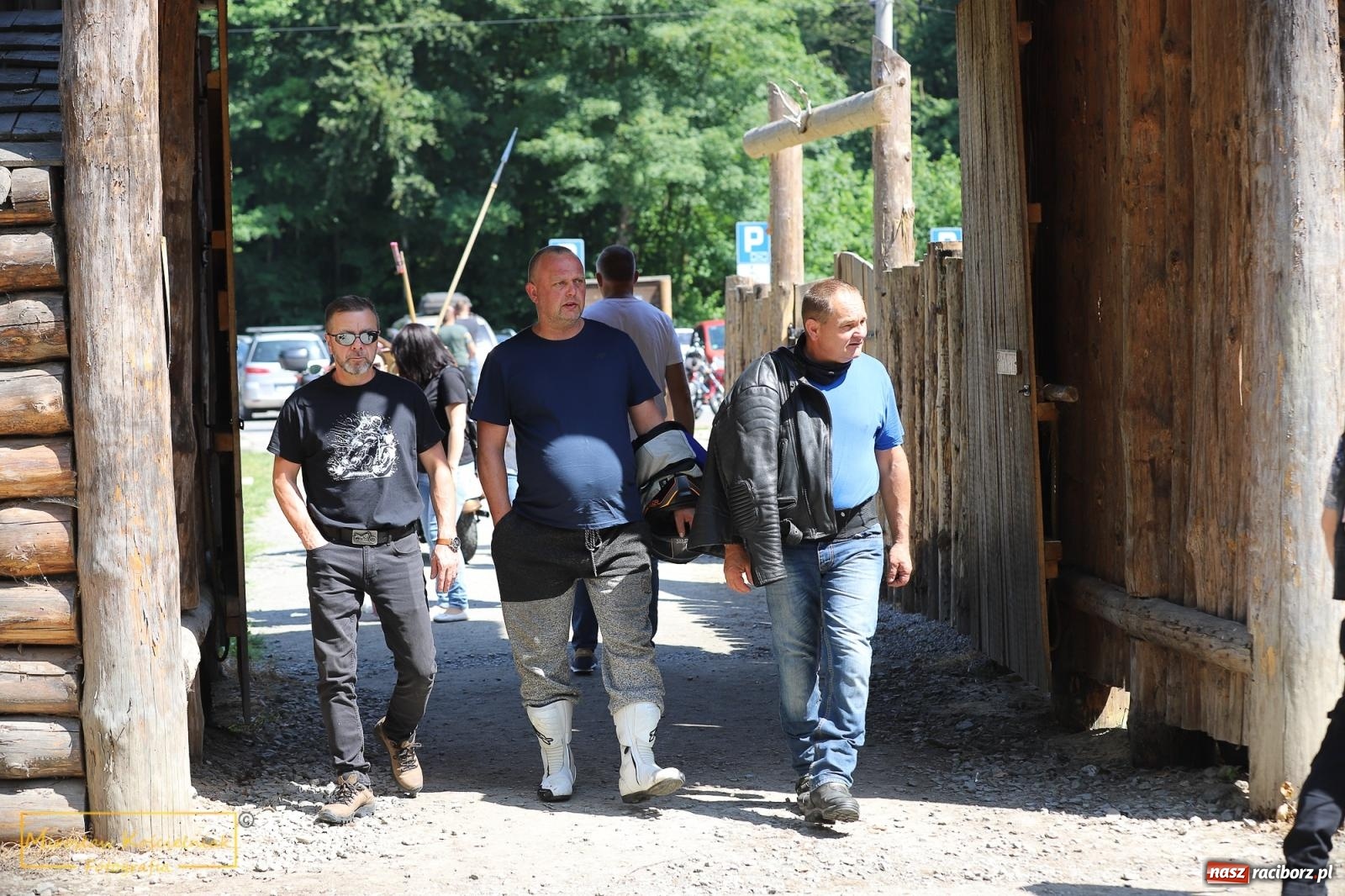 Zdjęcie w galerii na portalu naszraciborz.pl: Wojowie na jednośladach, czyli I Spotkanie Motocyklowe w Raciborskim Grodzie wiadomości z regionu