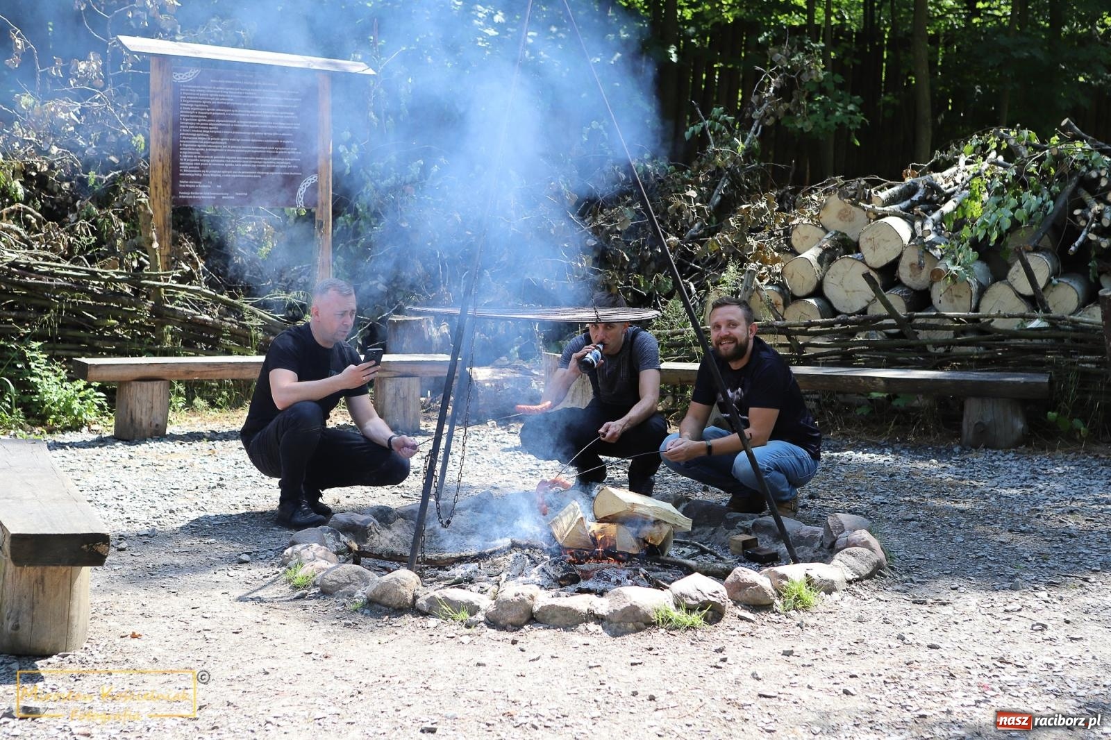 Zdjęcie w galerii na portalu naszraciborz.pl: Wojowie na jednośladach, czyli I Spotkanie Motocyklowe w Raciborskim Grodzie wiadomości z regionu