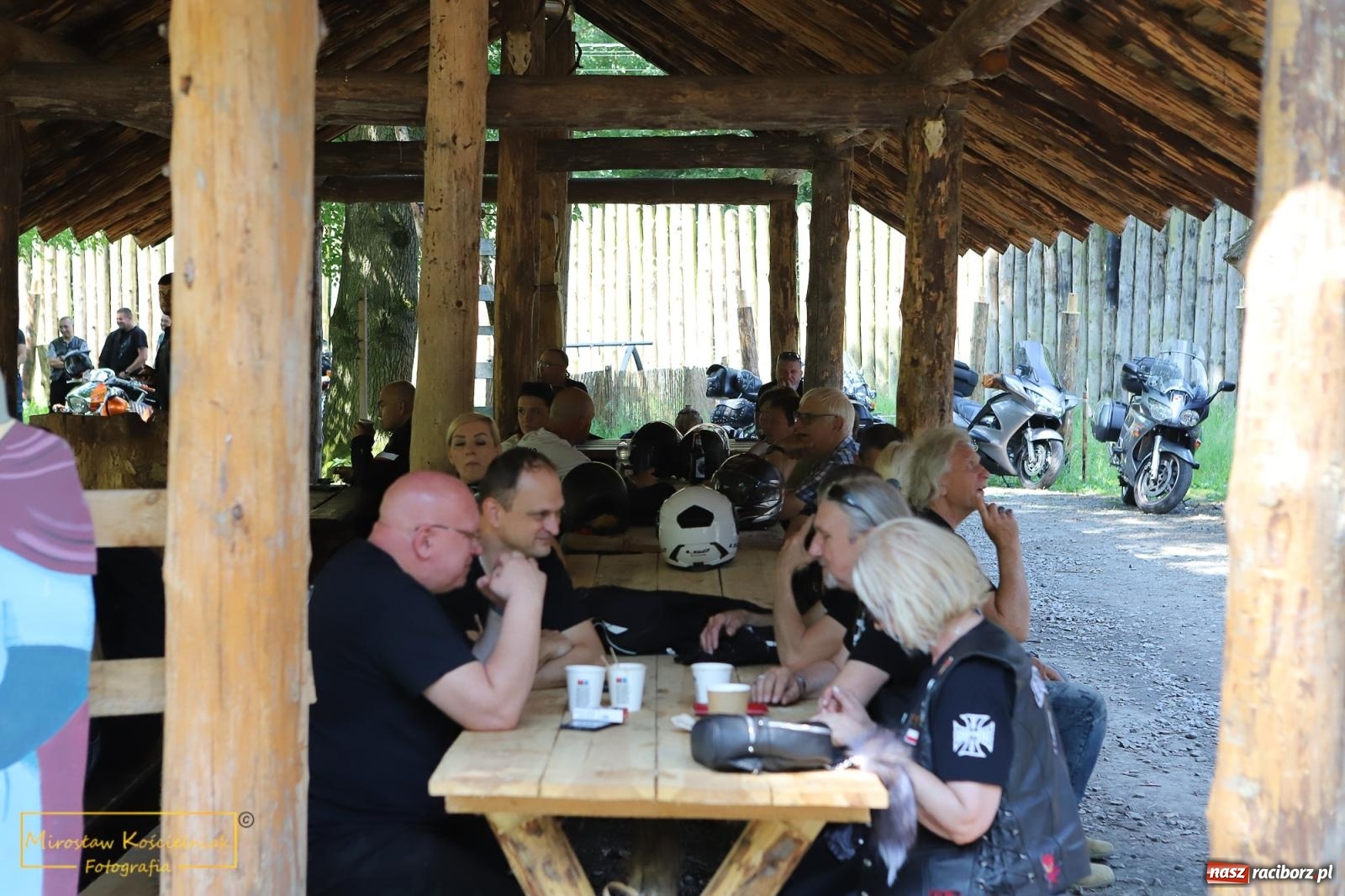 Zdjęcie w galerii na portalu naszraciborz.pl: Wojowie na jednośladach, czyli I Spotkanie Motocyklowe w Raciborskim Grodzie wiadomości z regionu