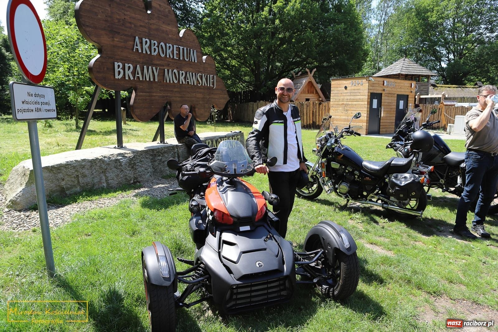 Zdjęcie w galerii na portalu naszraciborz.pl: Wojowie na jednośladach, czyli I Spotkanie Motocyklowe w Raciborskim Grodzie wiadomości z regionu
