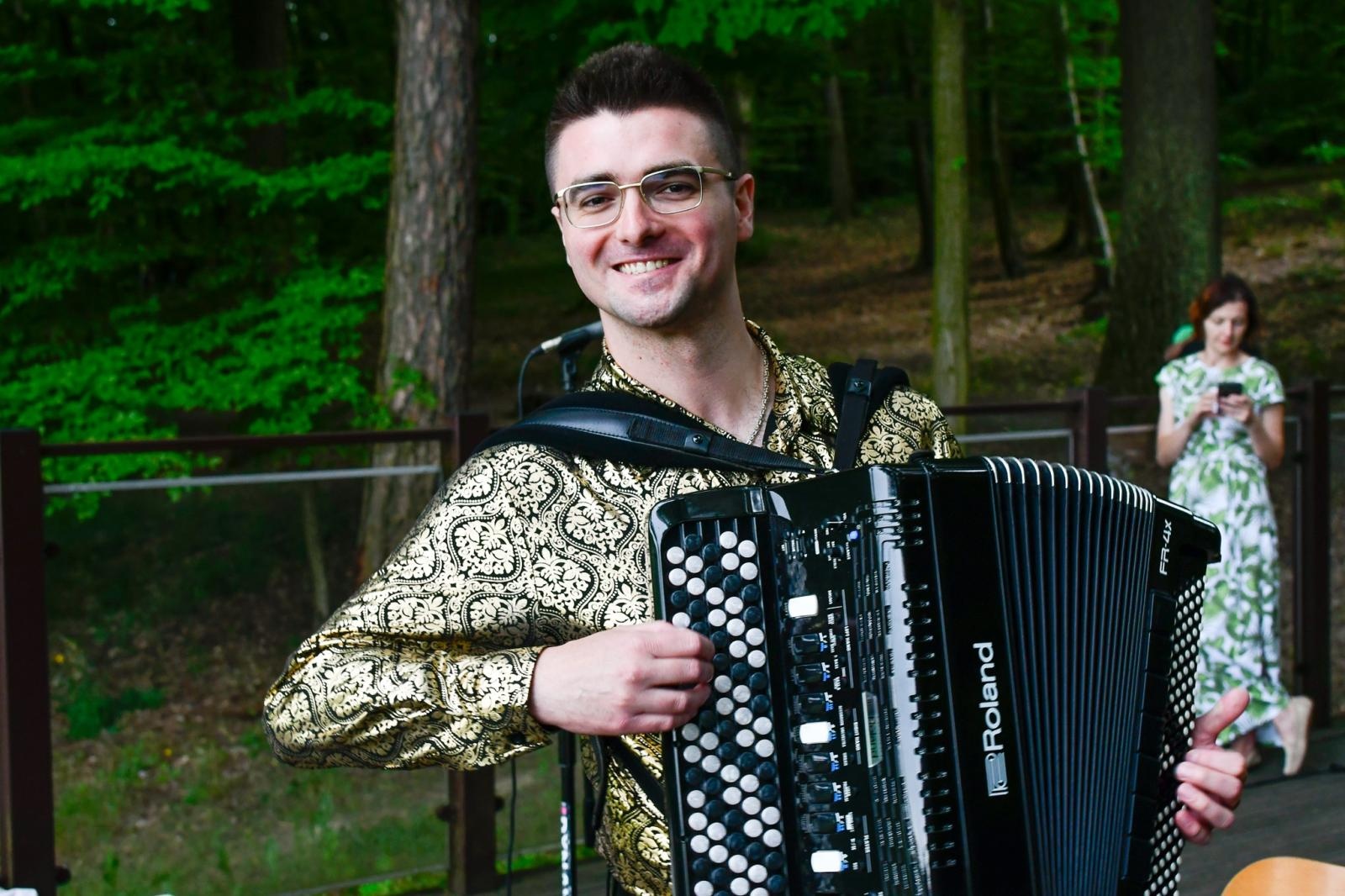 Zdjęcie w galerii na portalu naszraciborz.pl: Arboretum znów wypełniło się muzyką [FOTO i WIDEO] wiadomości z regionu