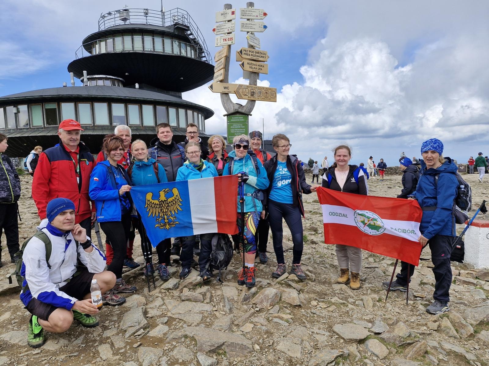 Zdjęcie w galerii na portalu naszraciborz.pl: Raciborska wyprawa na Śnieżkę wiadomości z regionu