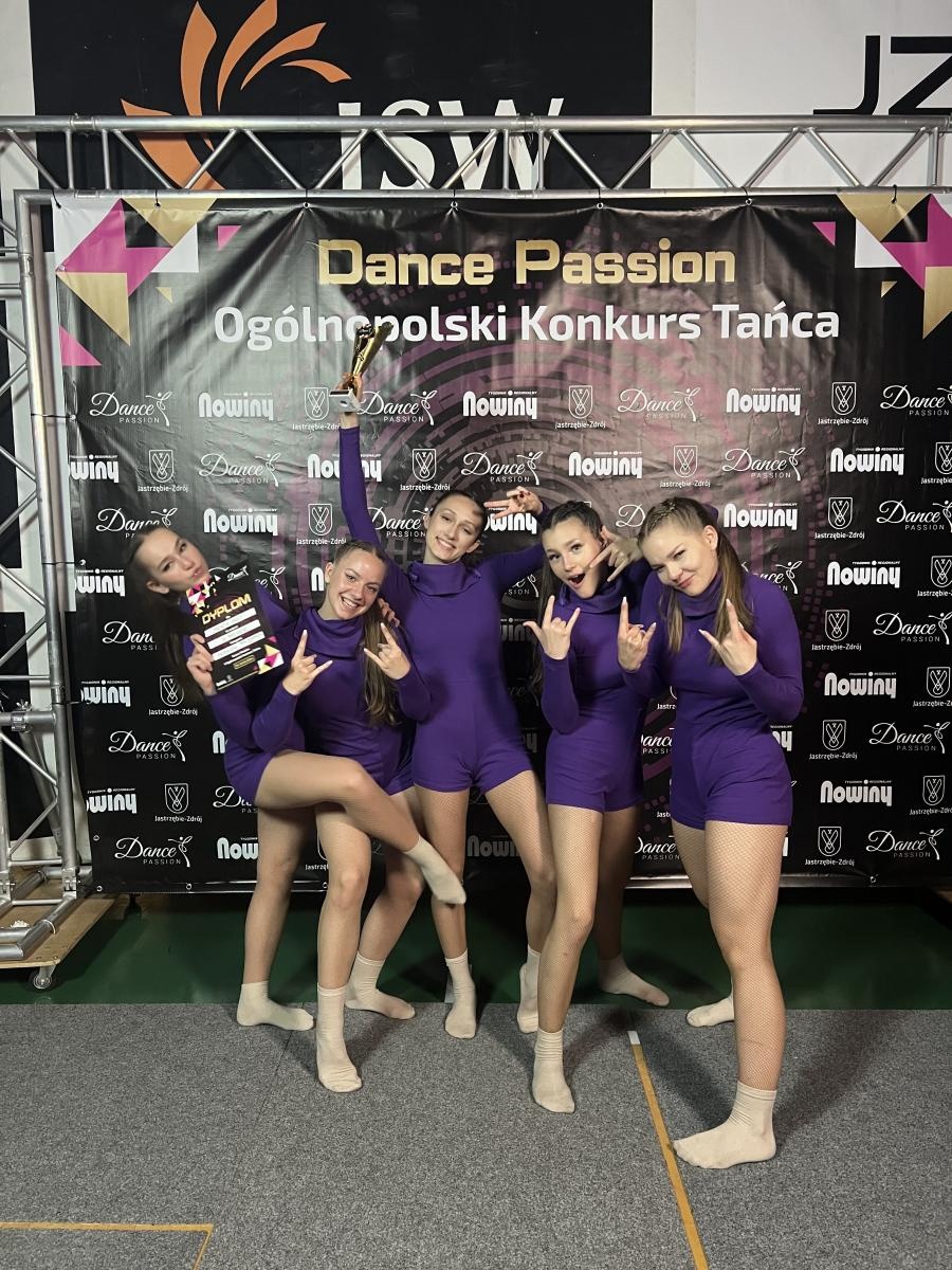 Zdjęcie w galerii na portalu naszraciborz.pl: Grupy modernowe SKAZY na Ogólnopolskim Konkursie Tańca w Jastrzębiu Zdroju! wiadomości z regionu