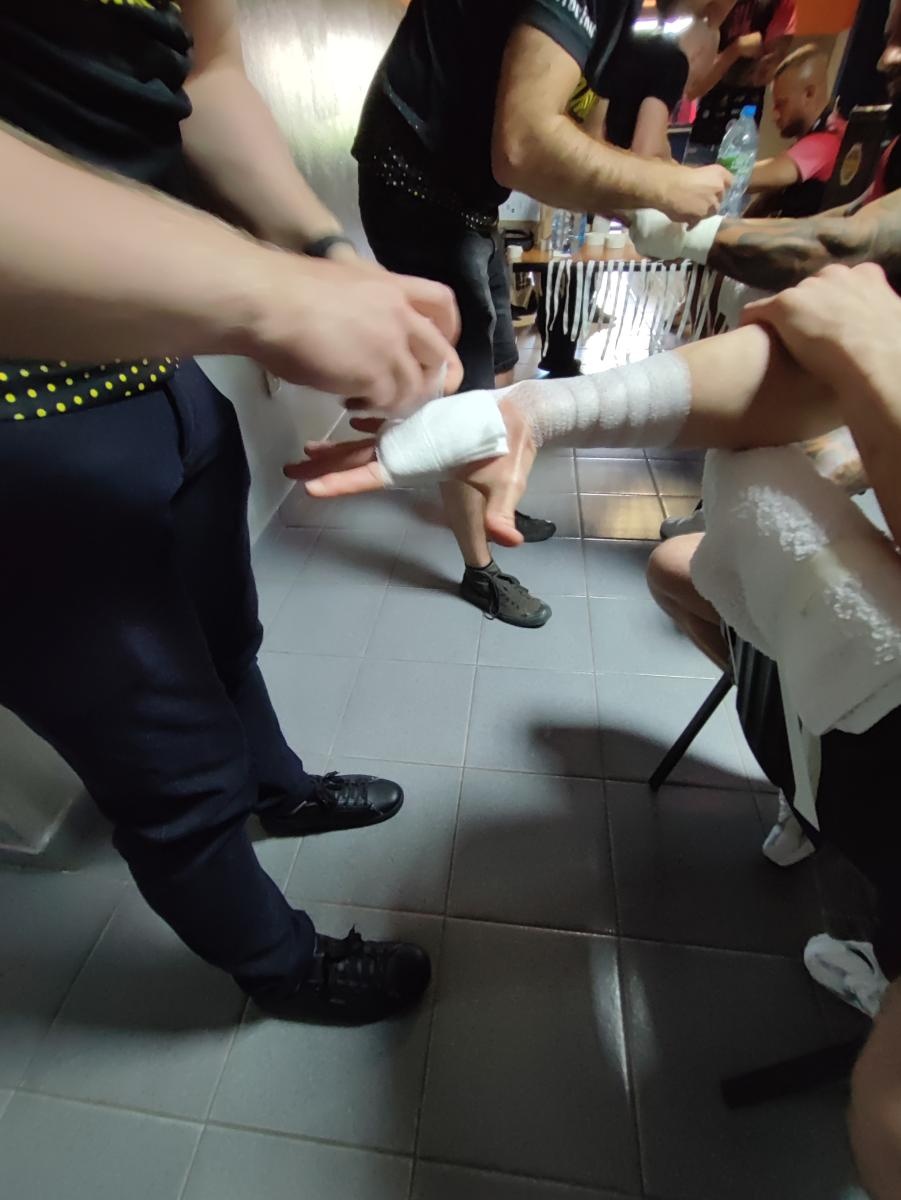 Zdjęcie w galerii na portalu naszraciborz.pl: Zawodnik raciborskiego Łamatora zwycięża na gali MMA w Mysłowicach wiadomości z regionu