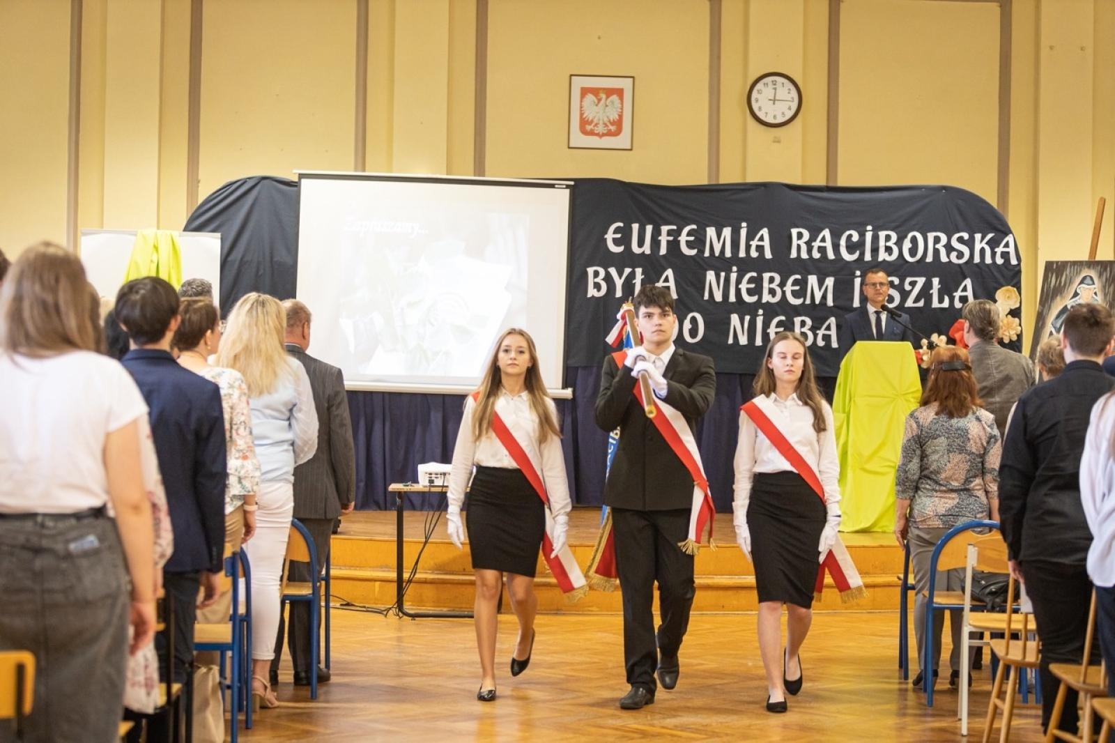 Zdjęcie w galerii na portalu naszraciborz.pl: Święto w Ekonomiku. Od historii prawdziwej, od dziejów minionych ... wiadomości z regionu