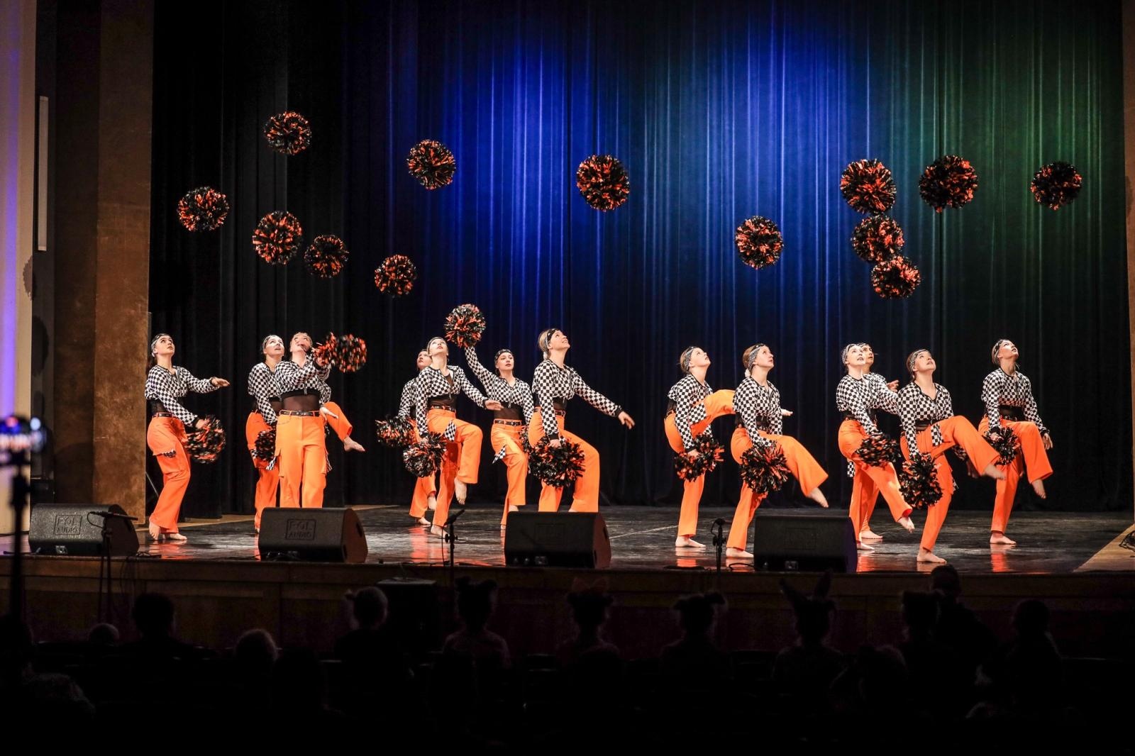 Zdjęcie w galerii na portalu naszraciborz.pl: Laureaci konkursu tańca w ramach XIV Powiatowego Festiwalu Twórczości Artystycznej wiadomości z regionu