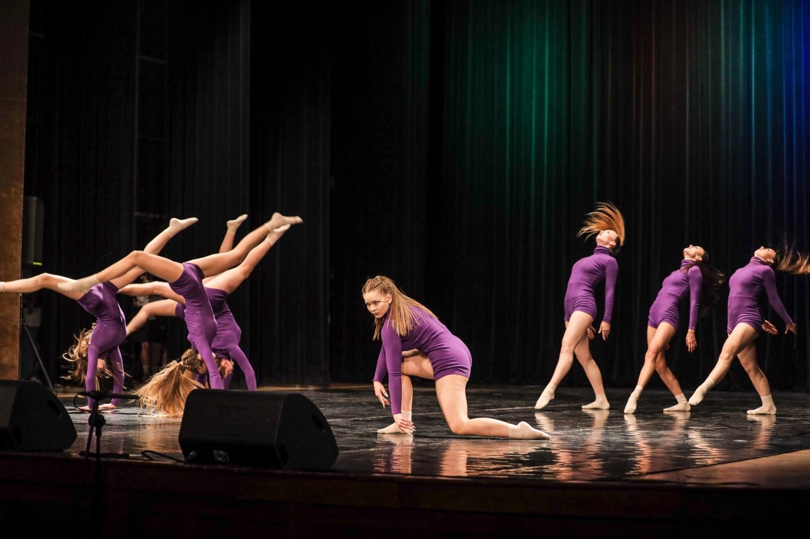 Zdjęcie w galerii na portalu naszraciborz.pl: Laureaci konkursu tańca w ramach XIV Powiatowego Festiwalu Twórczości Artystycznej wiadomości z regionu