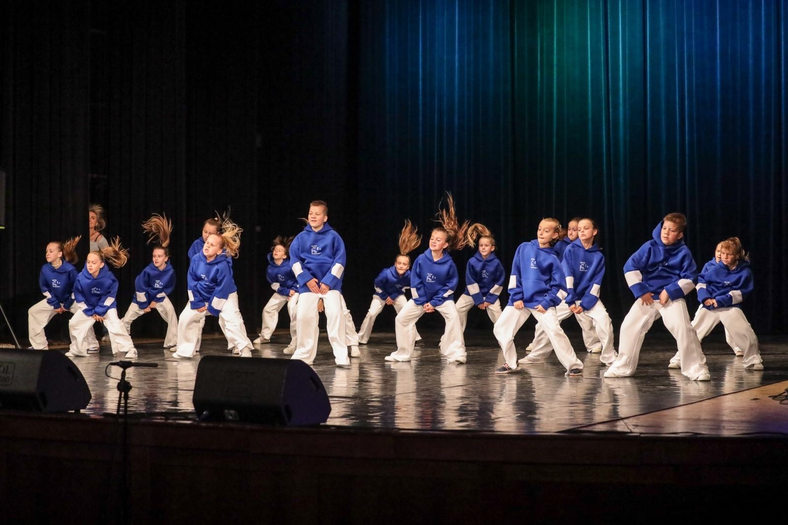 Zdjęcie w galerii na portalu naszraciborz.pl: Laureaci konkursu tańca w ramach XIV Powiatowego Festiwalu Twórczości Artystycznej wiadomości z regionu