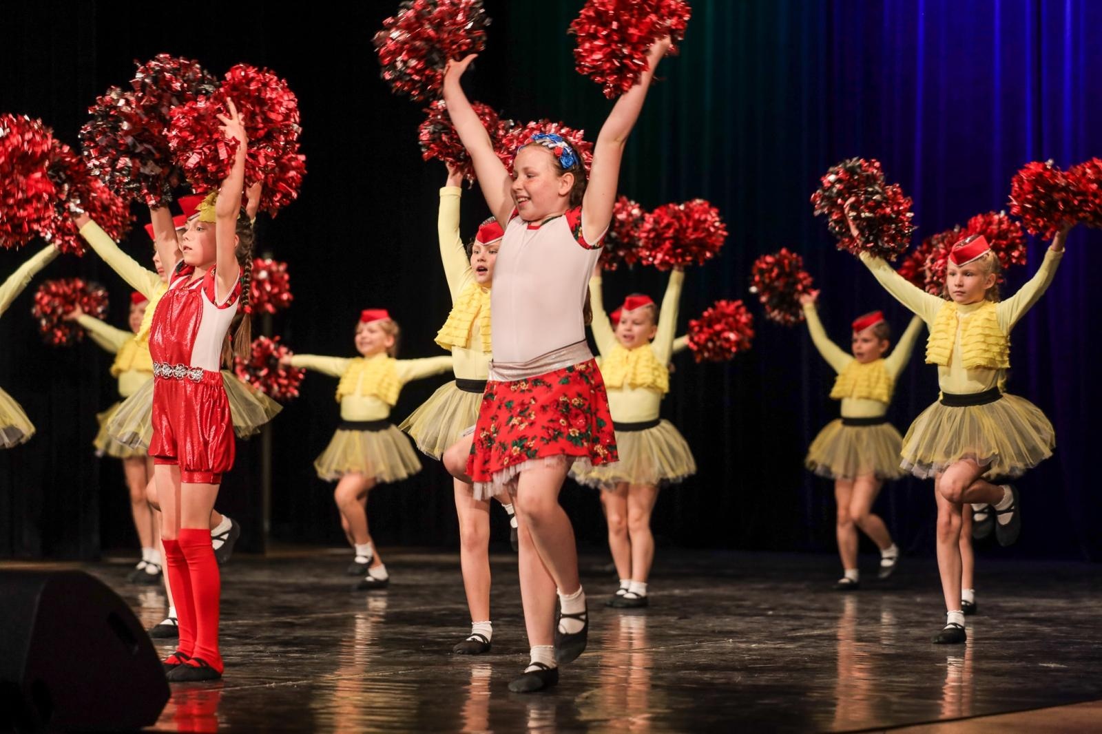 Zdjęcie w galerii na portalu naszraciborz.pl: Laureaci konkursu tańca w ramach XIV Powiatowego Festiwalu Twórczości Artystycznej wiadomości z regionu