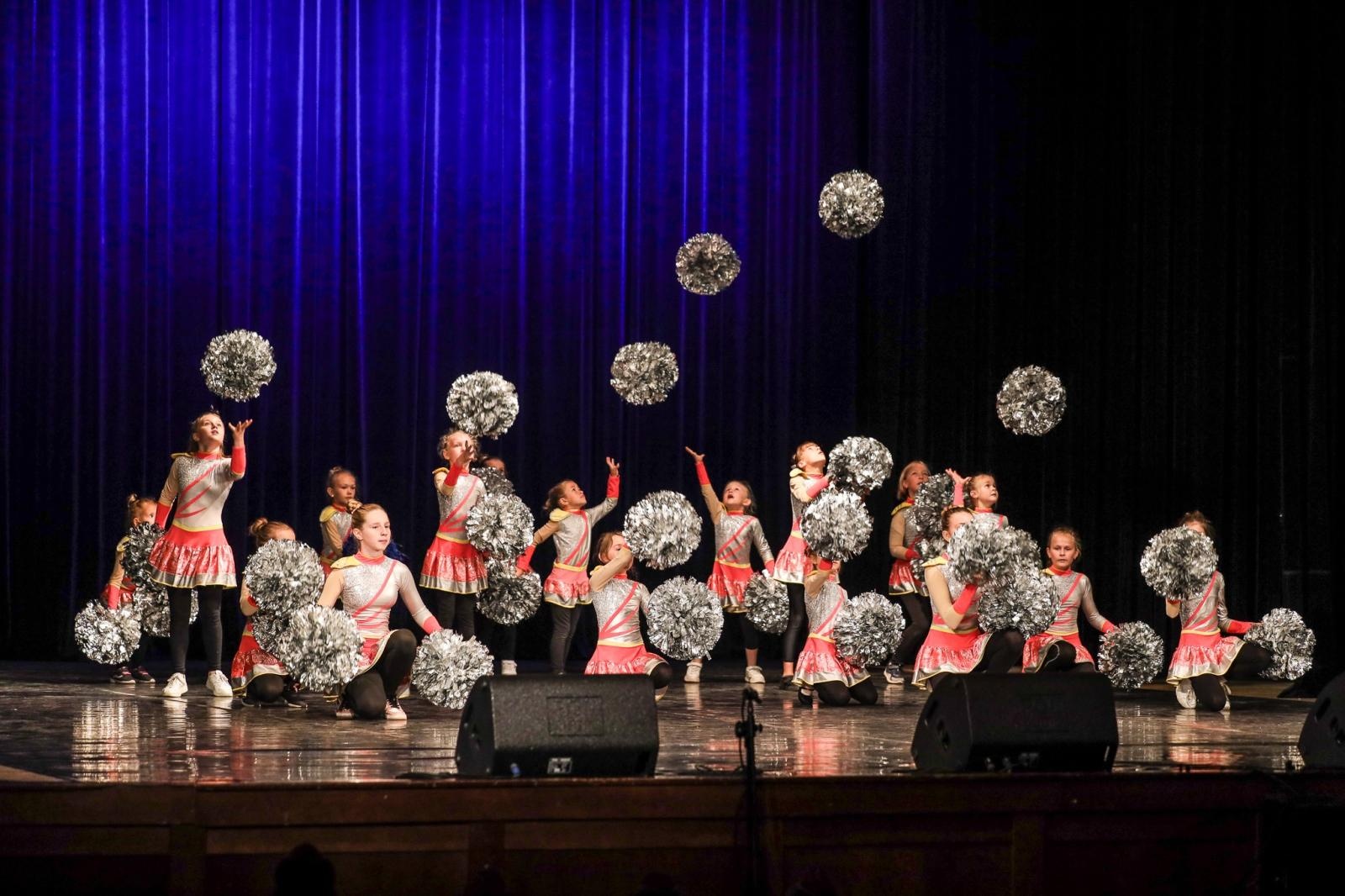 Zdjęcie w galerii na portalu naszraciborz.pl: Laureaci konkursu tańca w ramach XIV Powiatowego Festiwalu Twórczości Artystycznej wiadomości z regionu